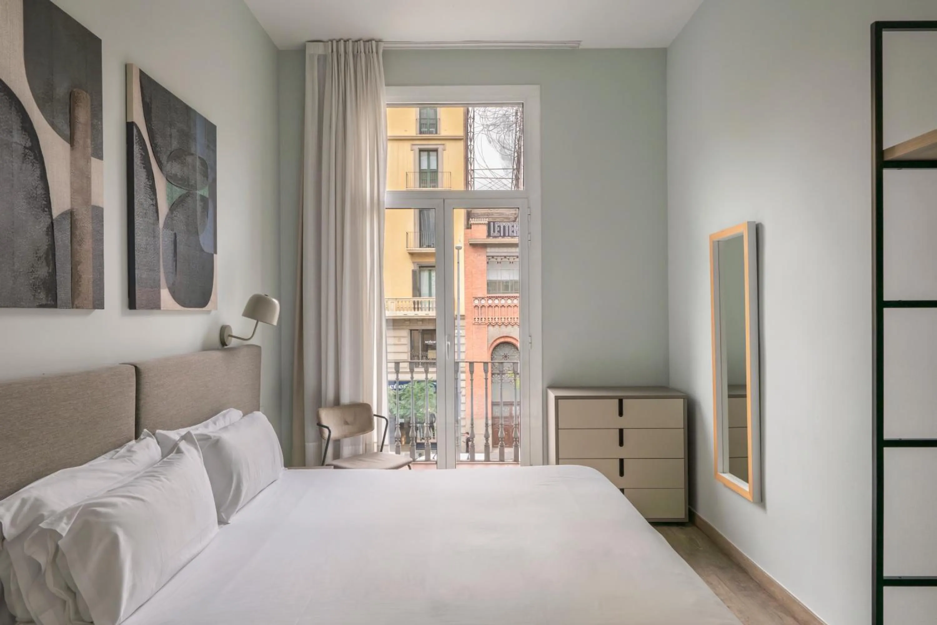 Bed in Aspasios Rambla Catalunya Apartments