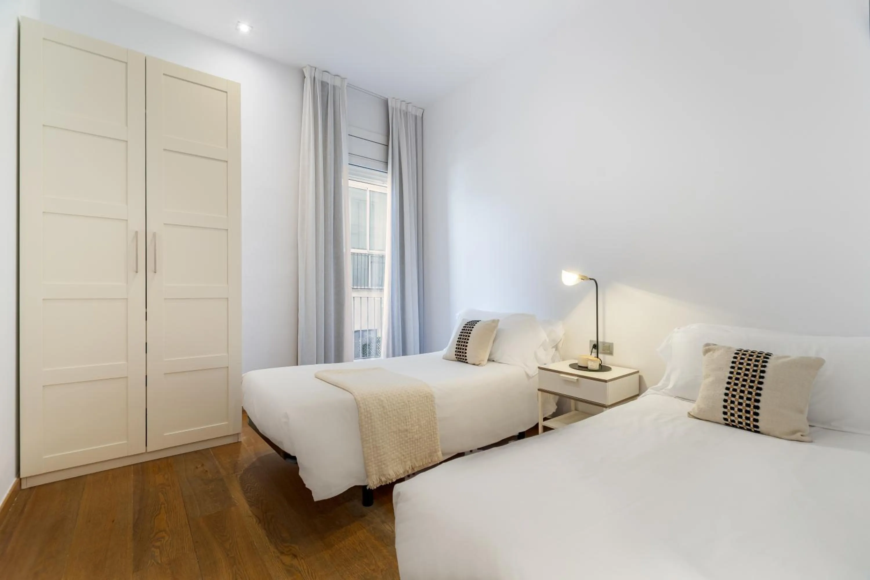 Bedroom, Bed in Aspasios Rambla Catalunya Apartments