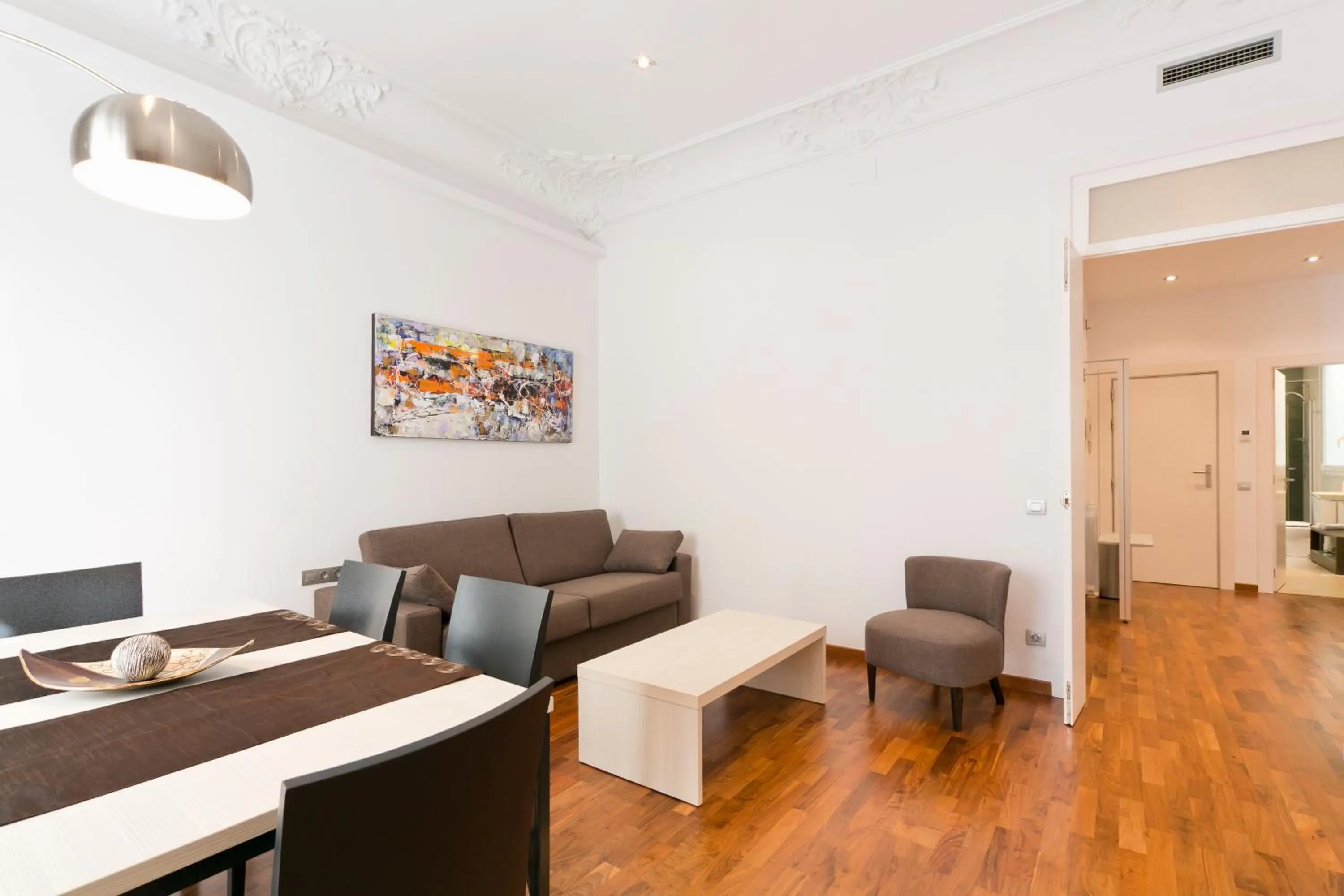 Living room in Aspasios Rambla Catalunya Apartments