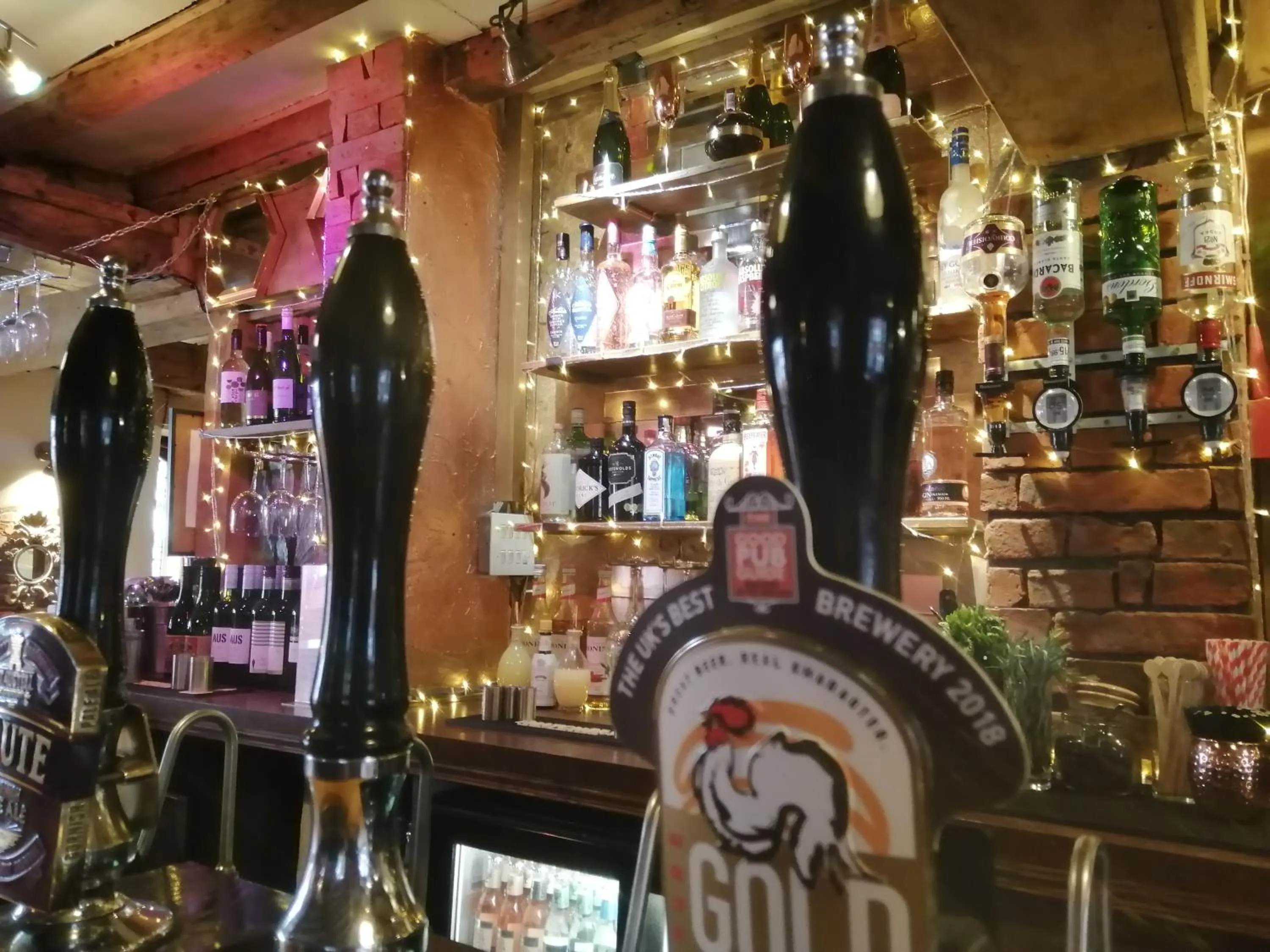 Restaurant/places to eat in The White Swan Hotel Bar & Restaurant