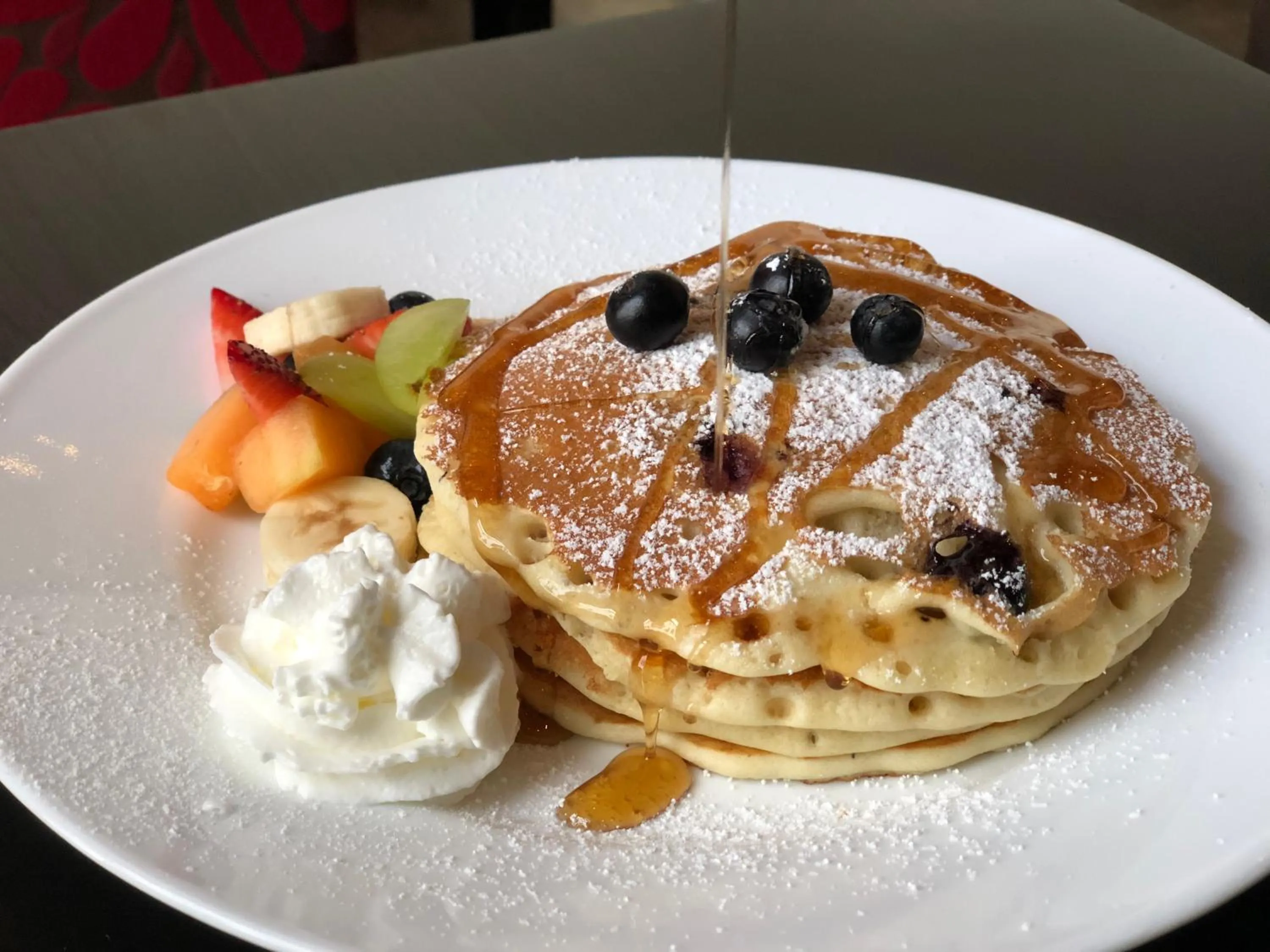 Restaurant/places to eat in 352 Guest House Hotel Boutique