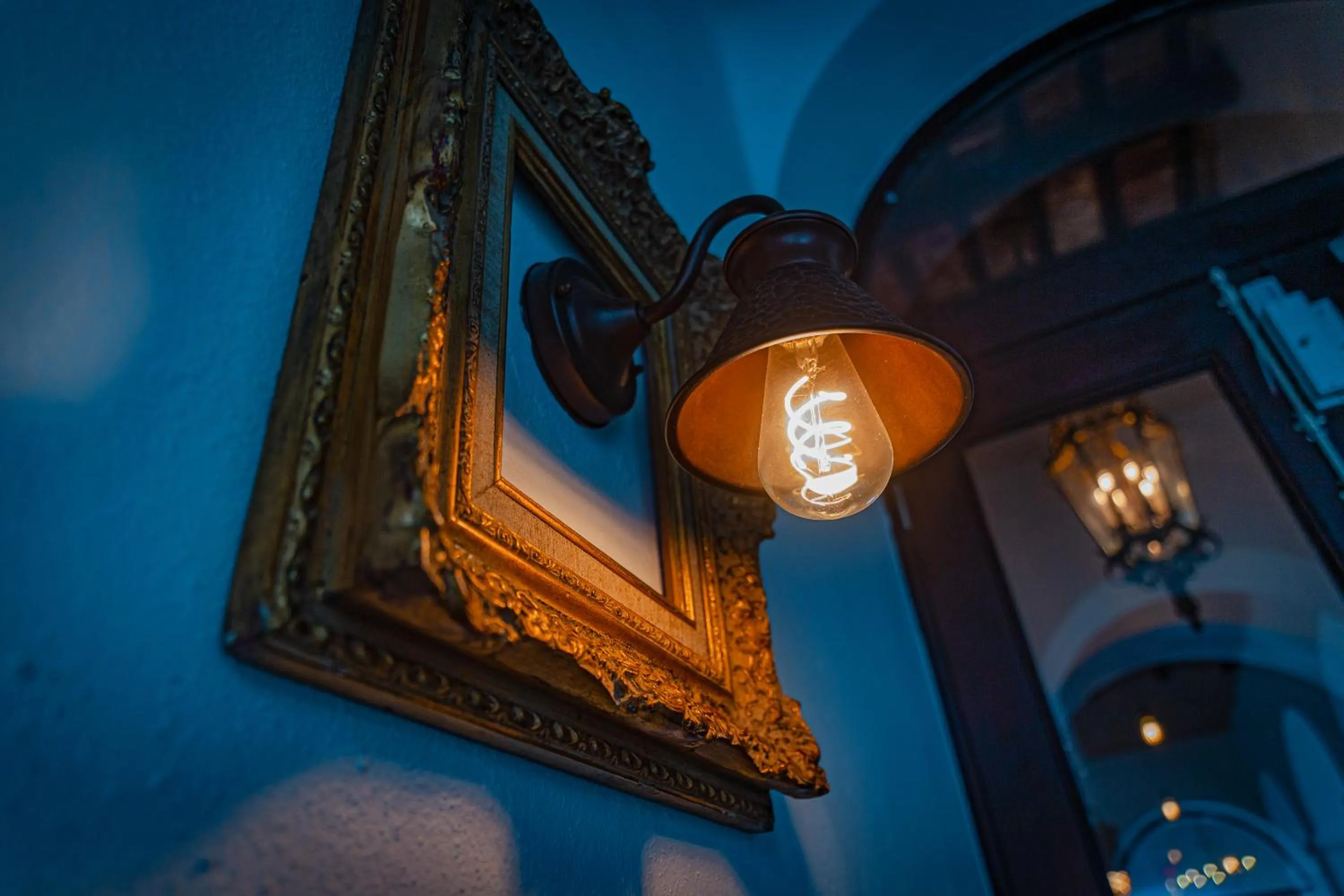 Property logo or sign in 352 Guest House Hotel Boutique