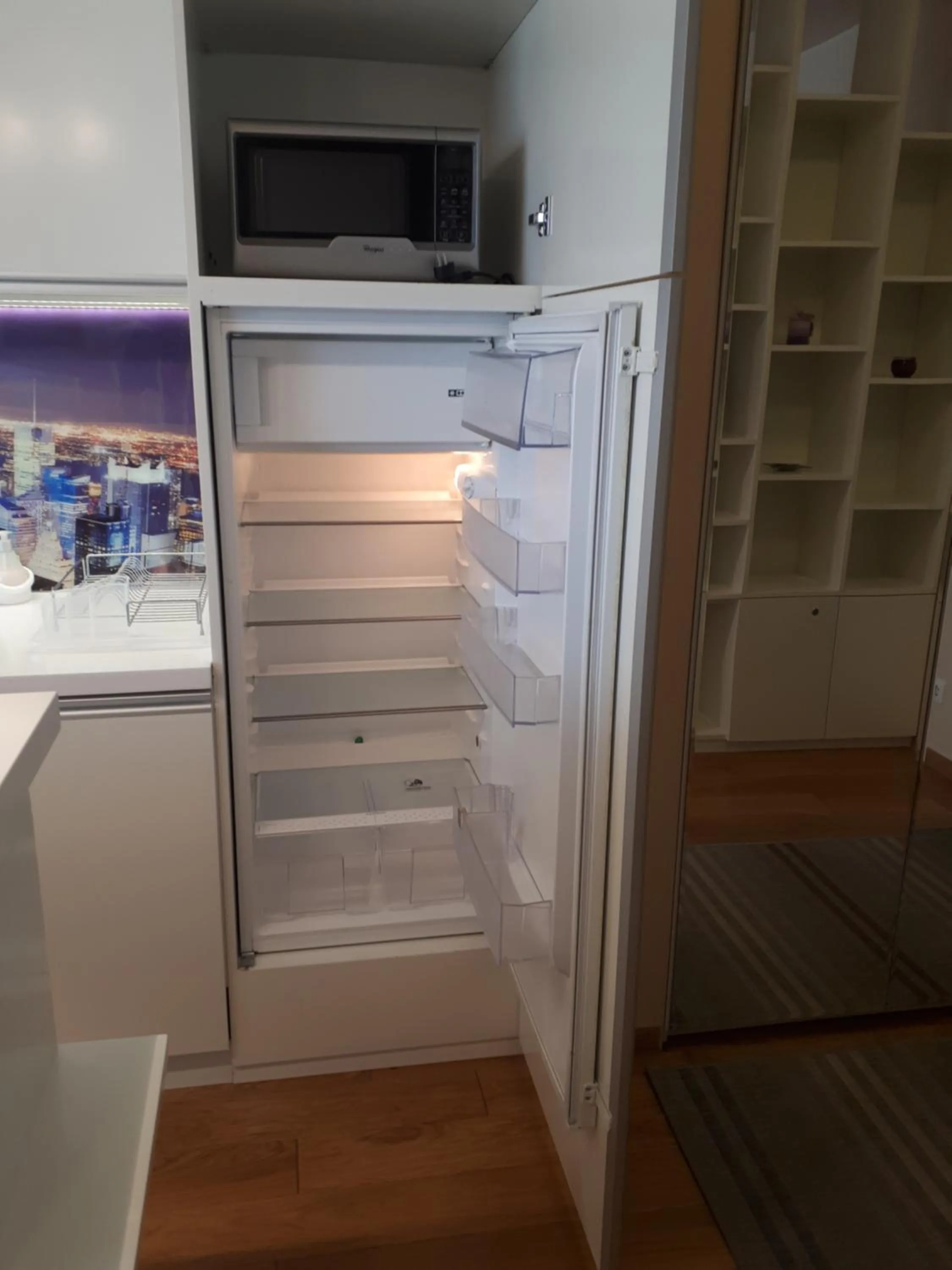 Kitchen or kitchenette in Top Level Residence