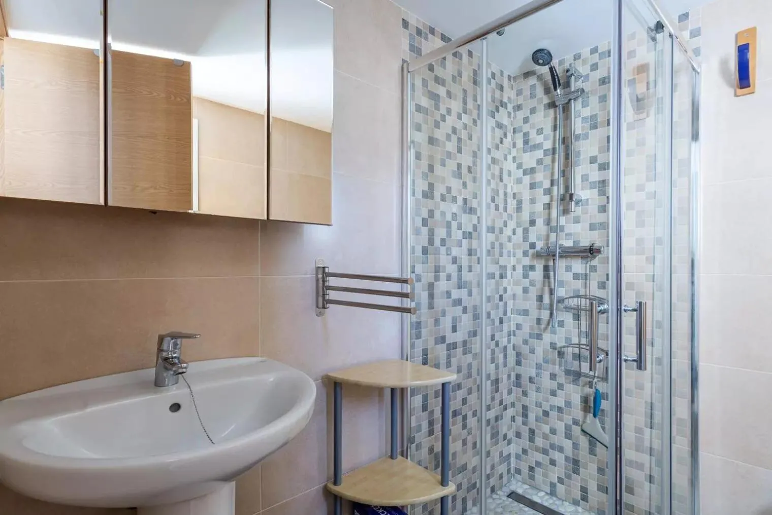 Bathroom in Sea près des Golfs