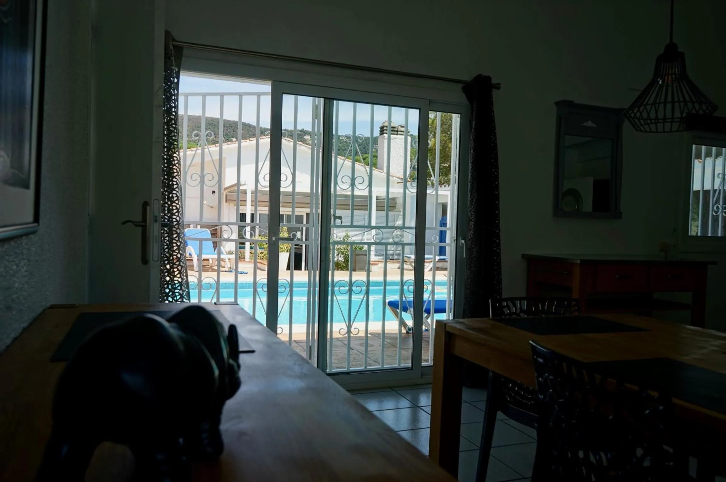 Pool view in Sea près des Golfs