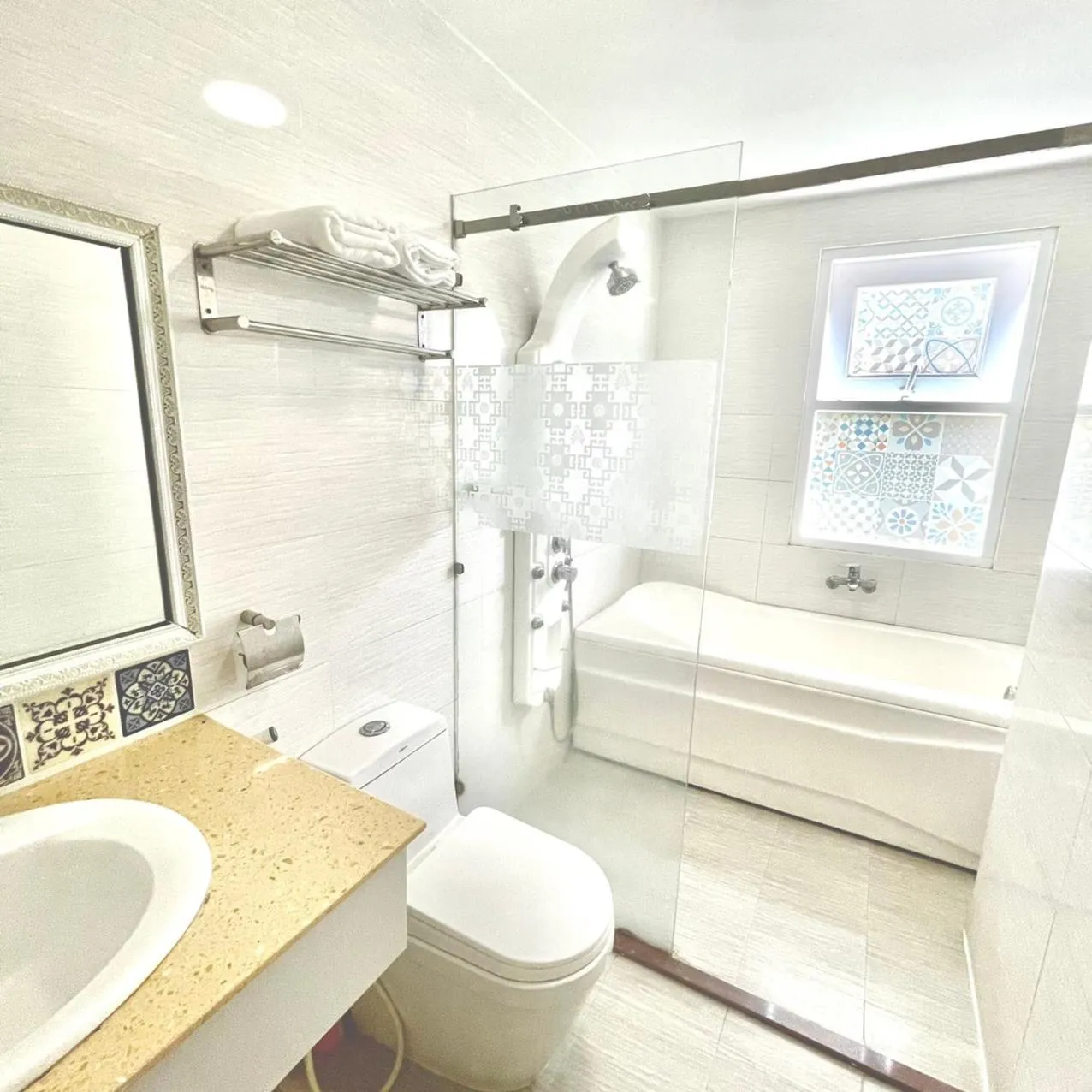 Bathroom in Mai Vang Hotel