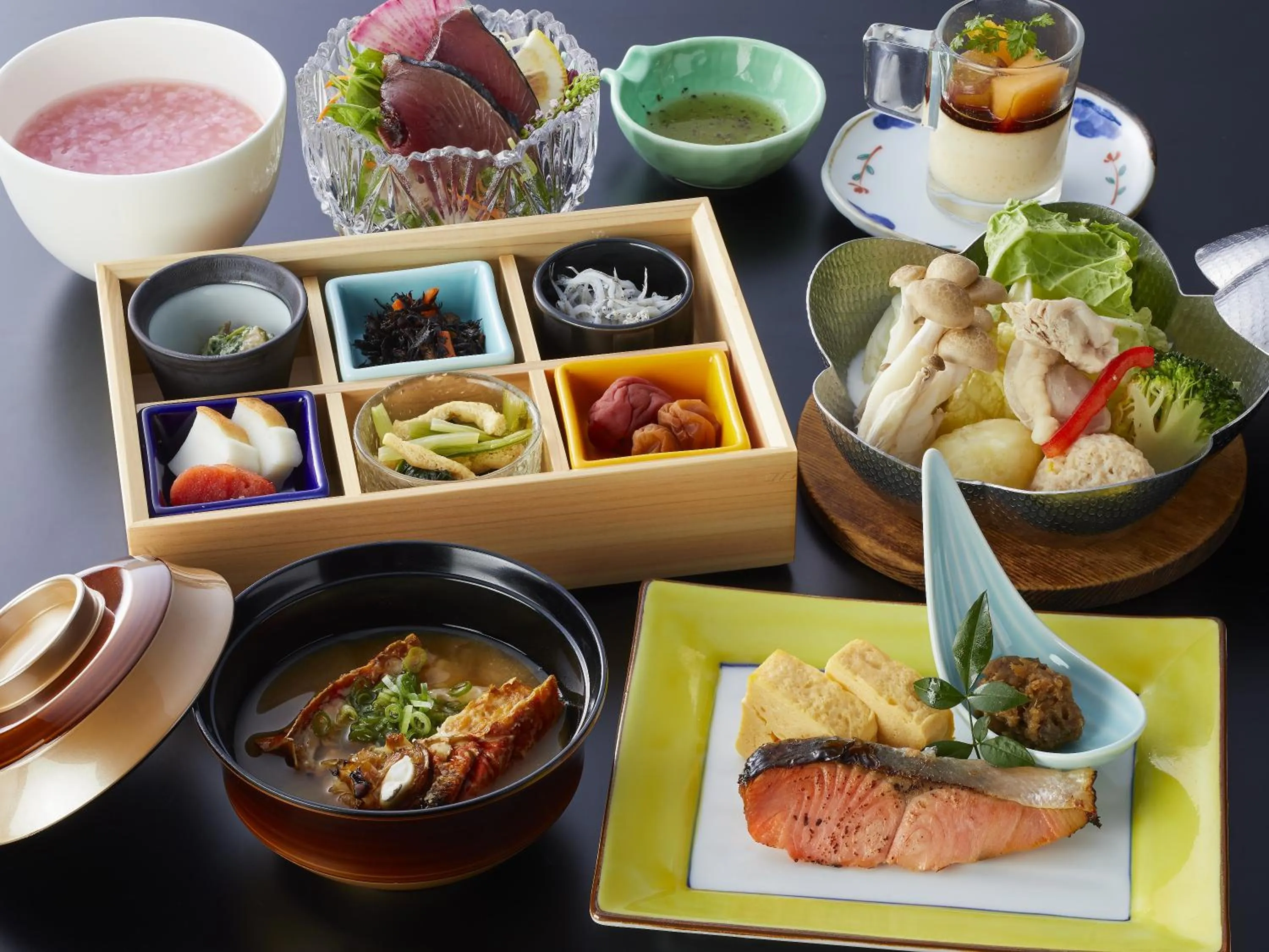 Breakfast in Shiraraso Grand Hotel