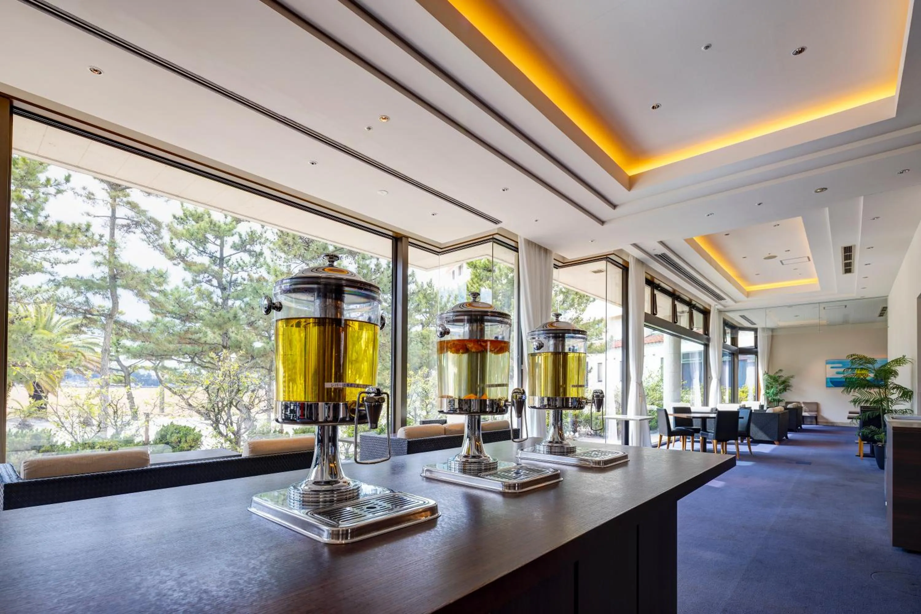 Lounge or bar in Shiraraso Grand Hotel