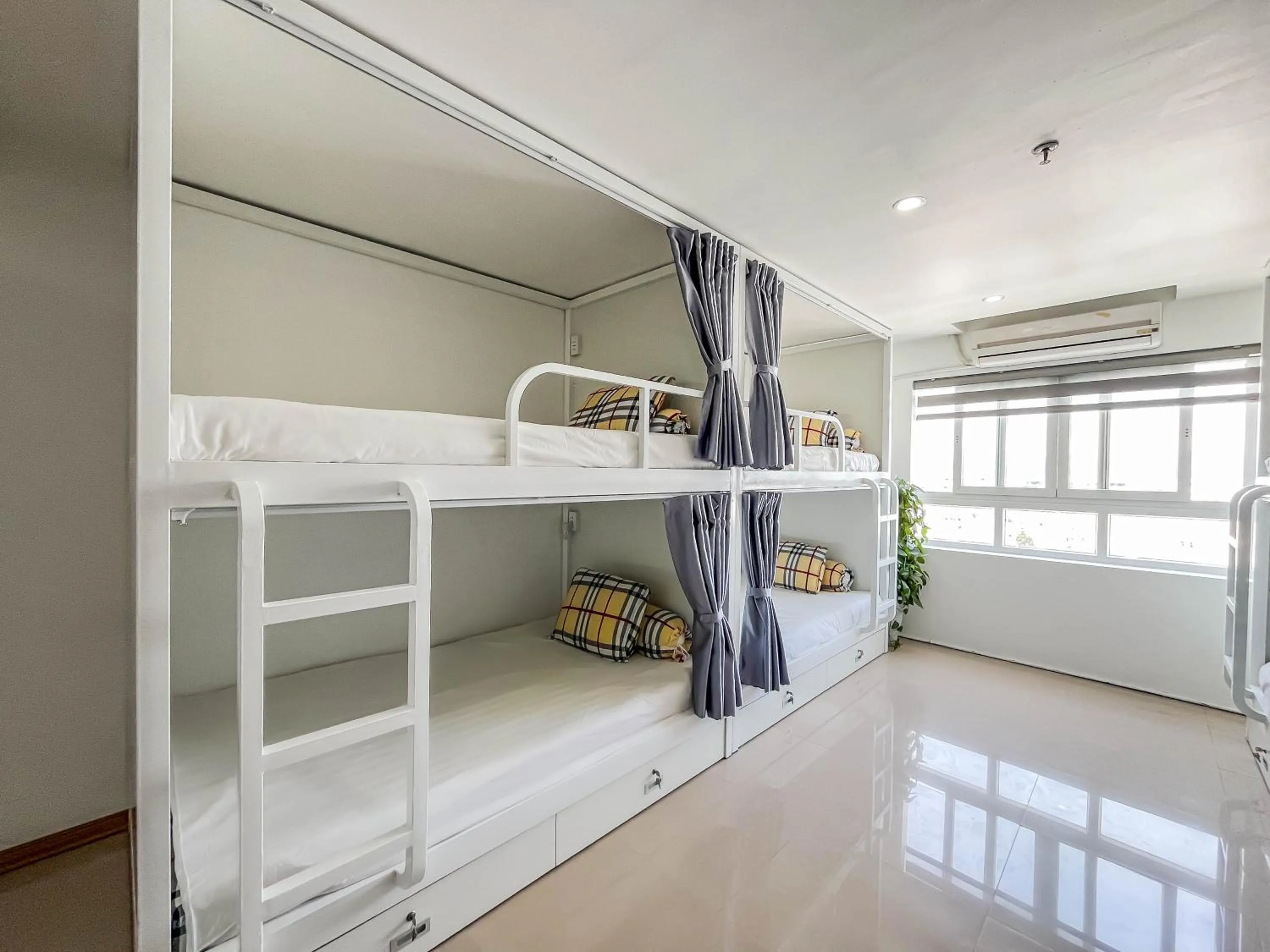 Bed in Quoc Cuong Center Da Nang Hotel by Haviland