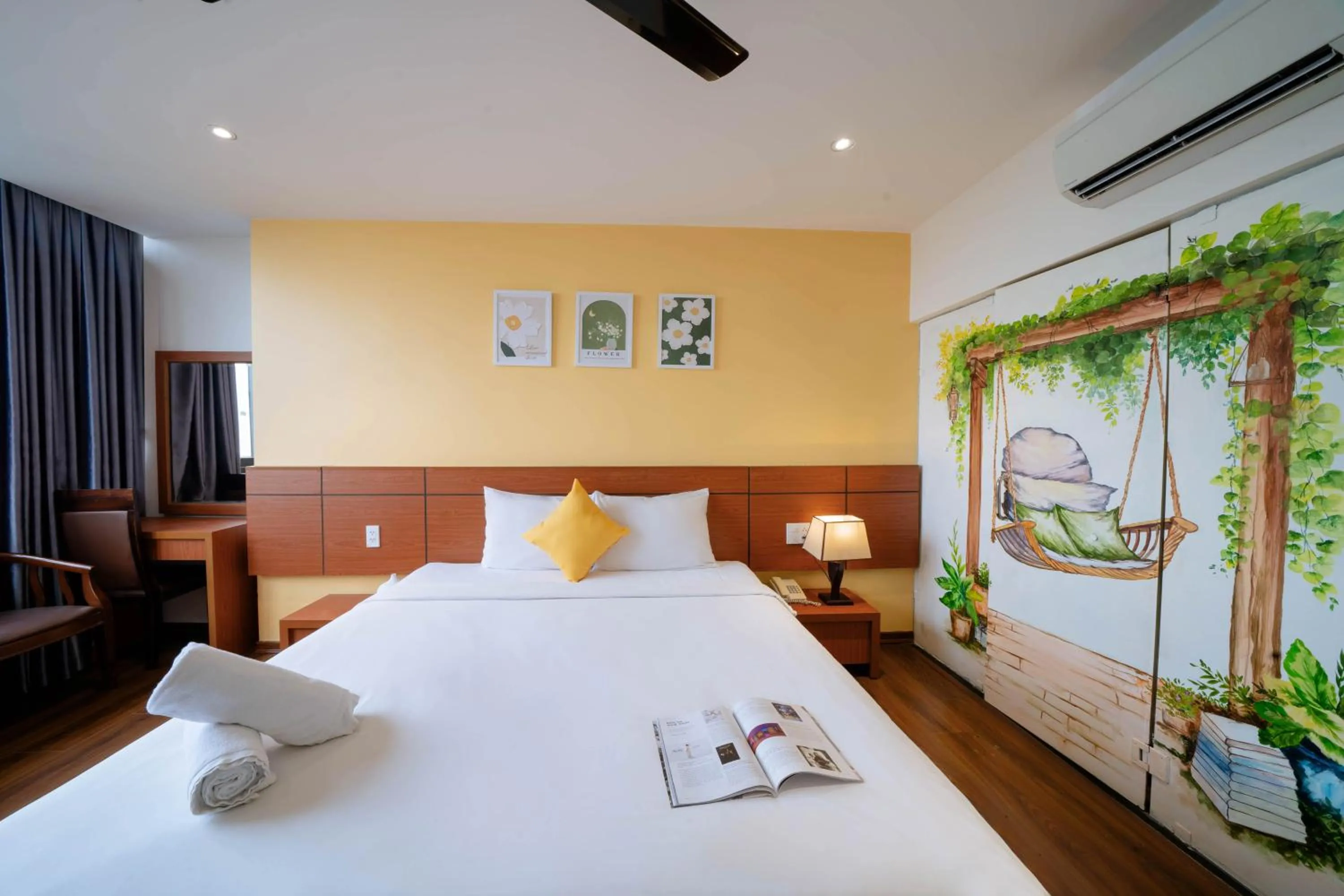Bed in Quoc Cuong Center Da Nang Hotel by Haviland