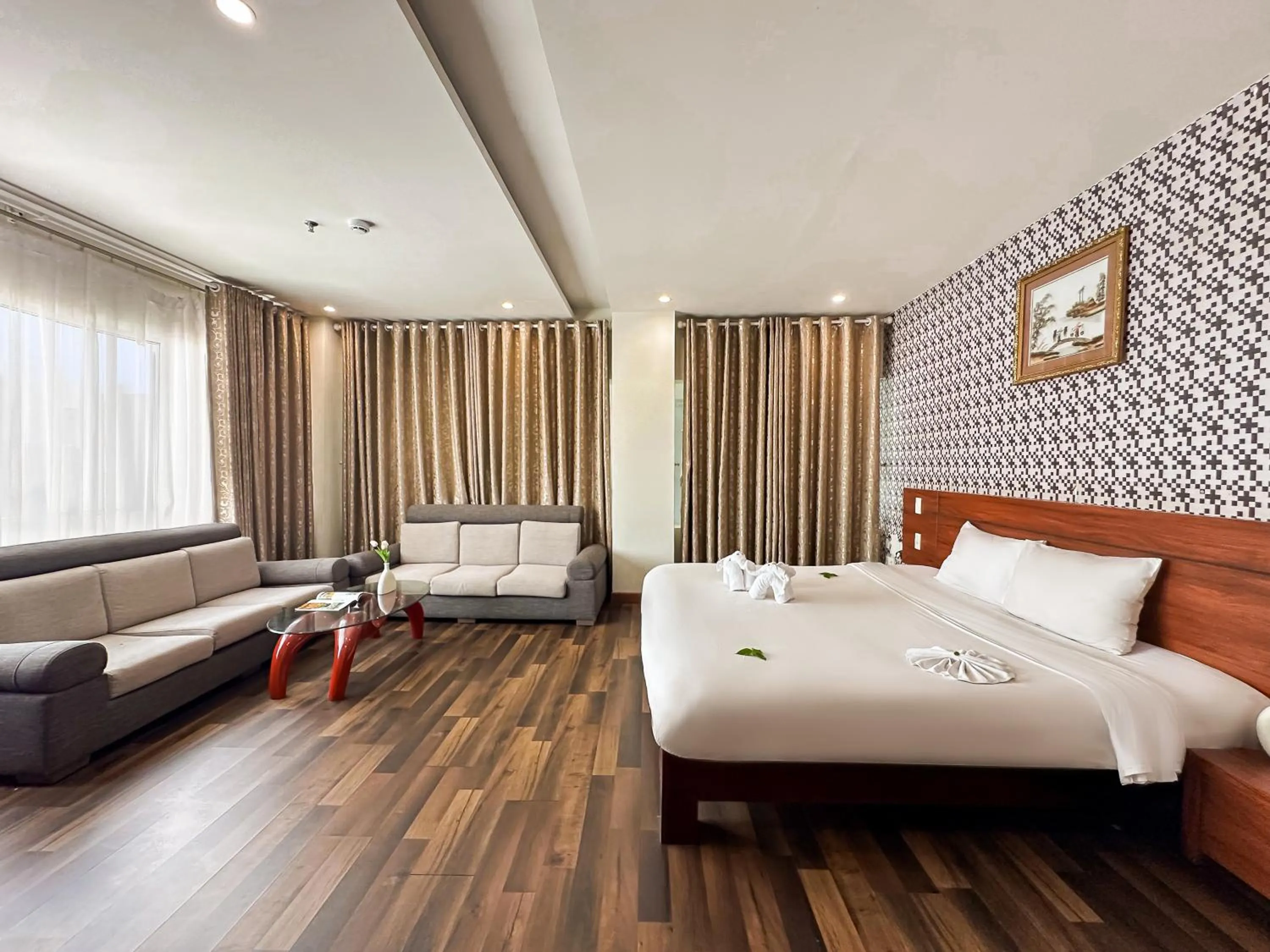 Bed in Quoc Cuong Center Da Nang Hotel by Haviland