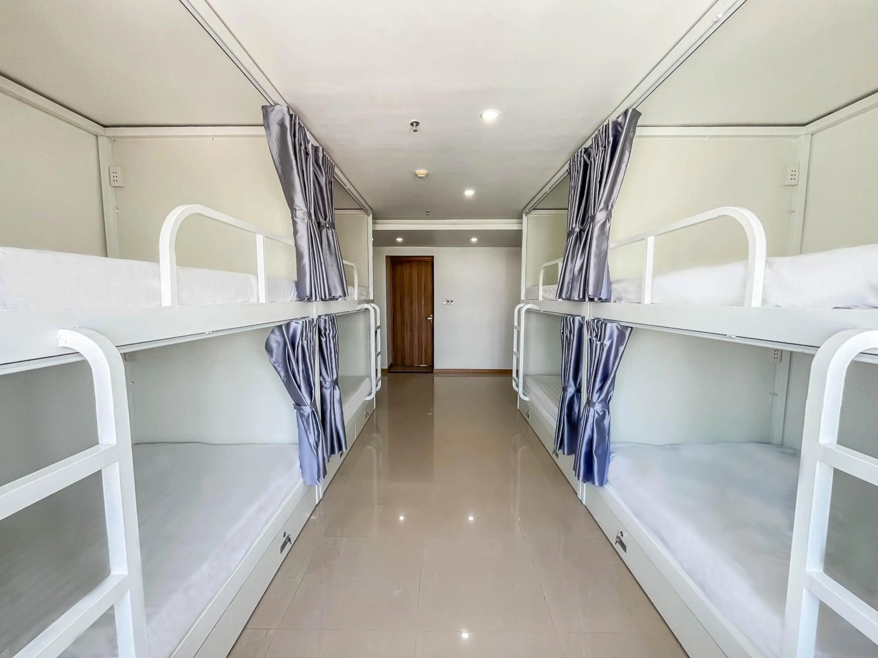 Bed in Quoc Cuong Center Da Nang Hotel by Haviland