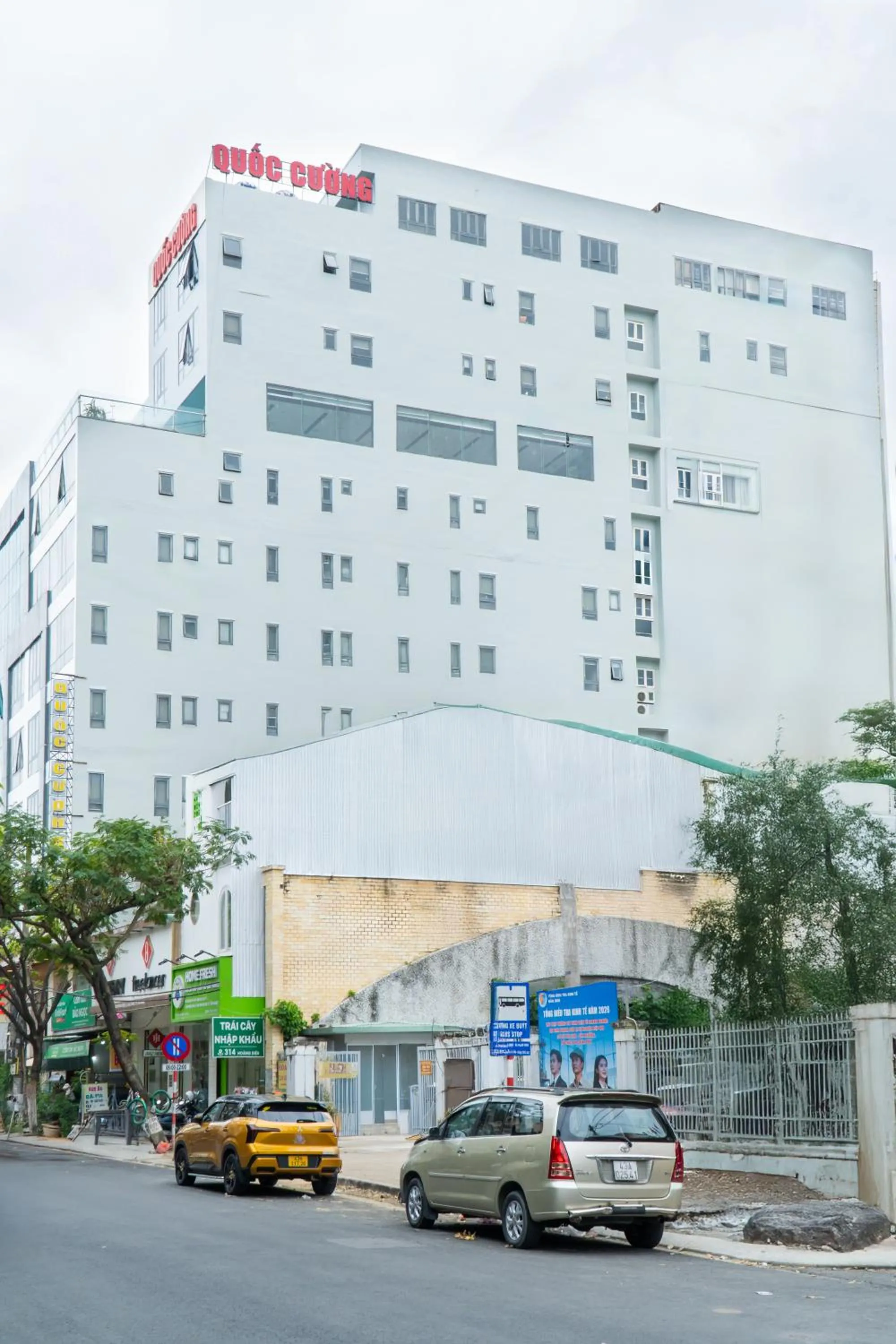 Property building in Quoc Cuong Center Da Nang Hotel by Haviland