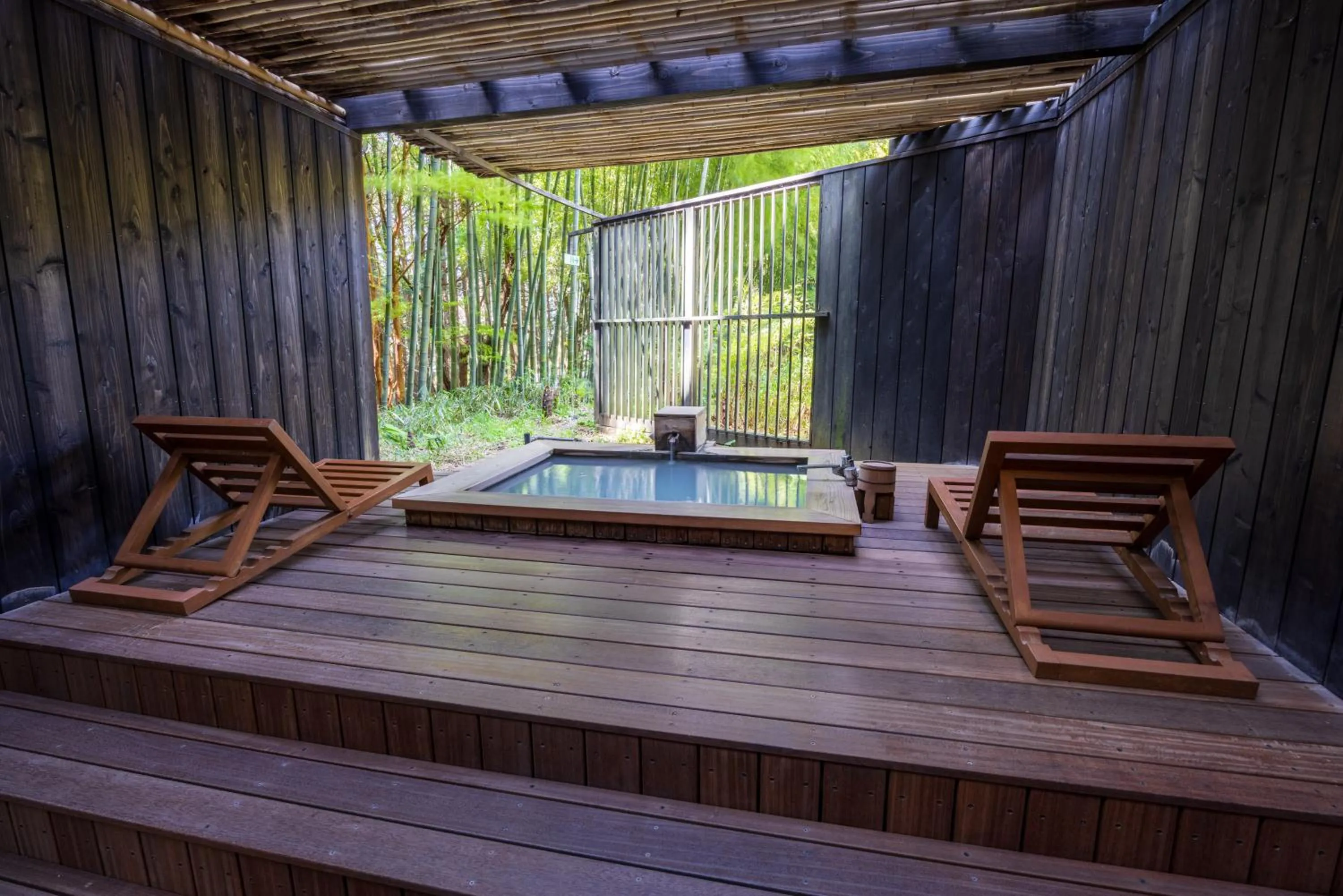 Natural landscape in Kinnotake Sengokuhara(Adult Only)