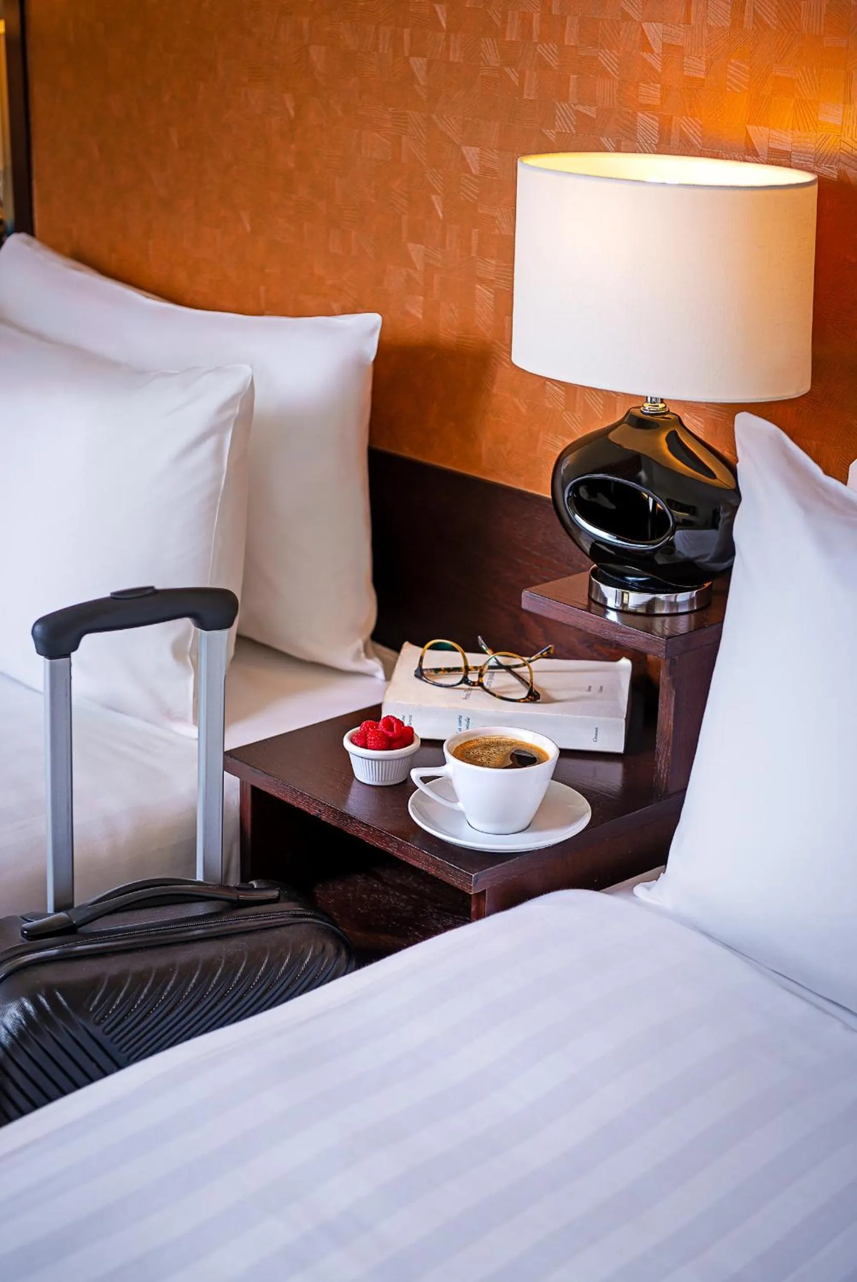 Bedroom, Bed in Carlton Hotel Blanchardstown