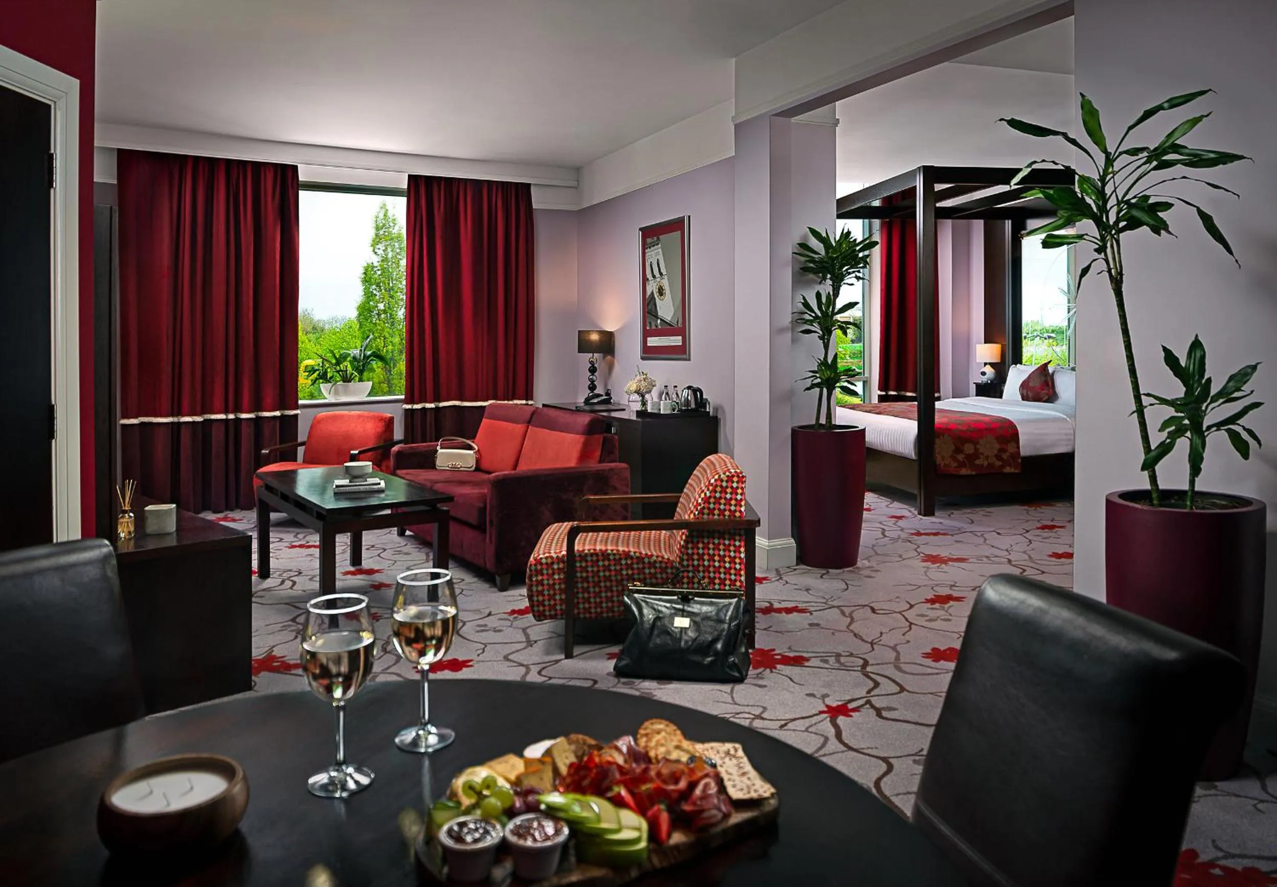 Living room in Carlton Hotel Blanchardstown