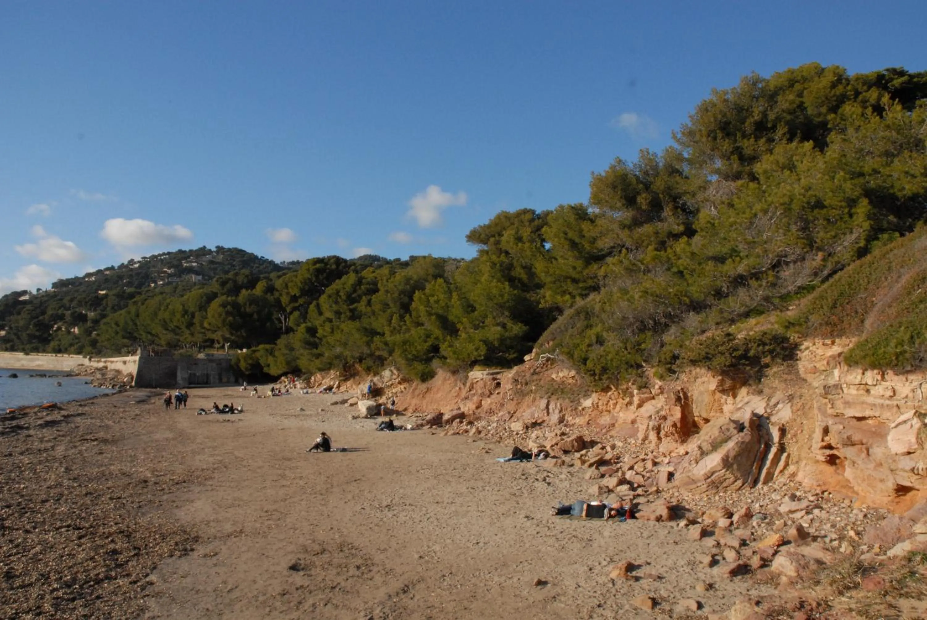 Beach in Hôtel Almanarre Plage - Hôtel Eco-Responsable face à la mer