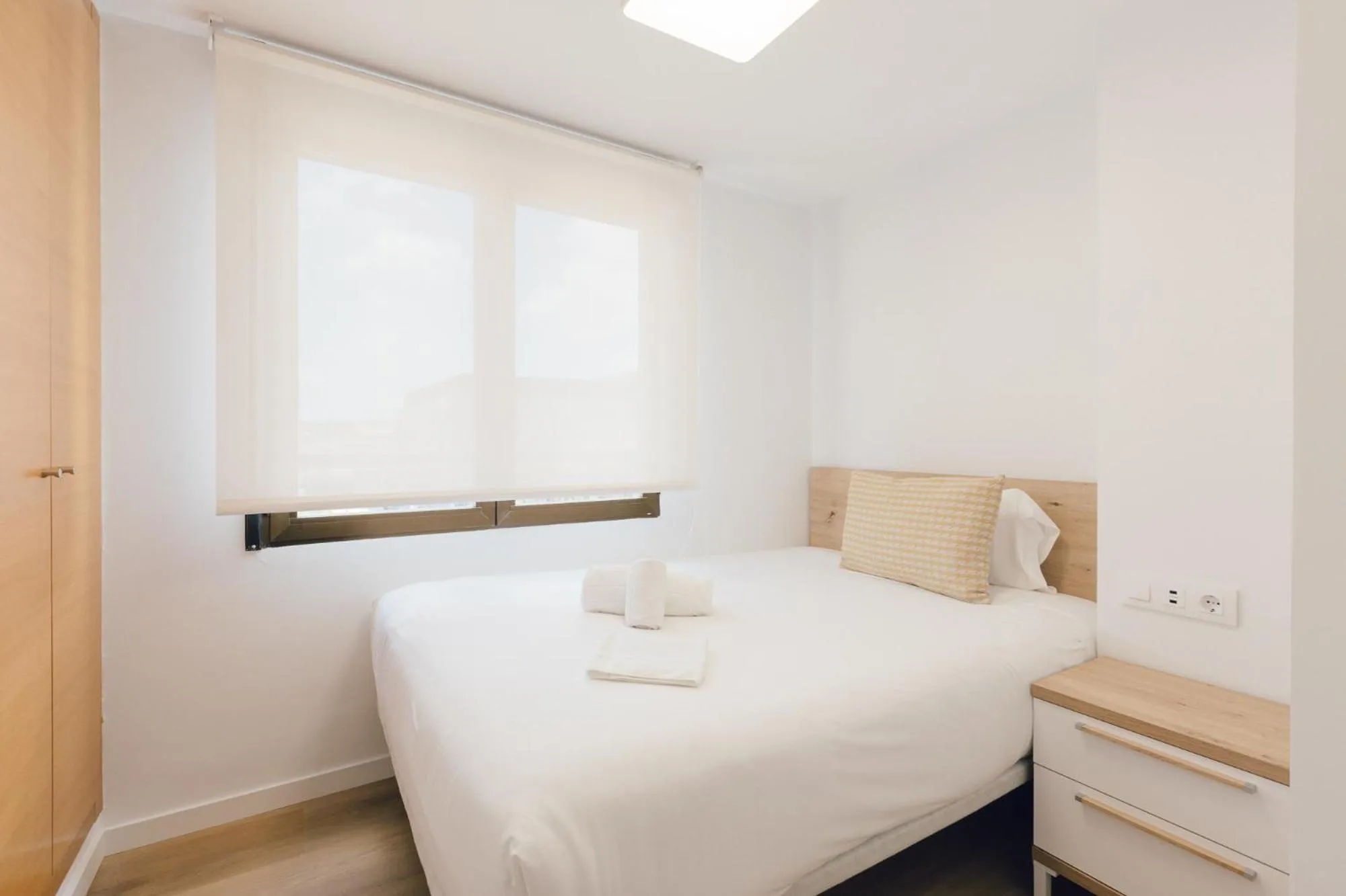 Bedroom, Bed in Pio XII Apartments Valencia