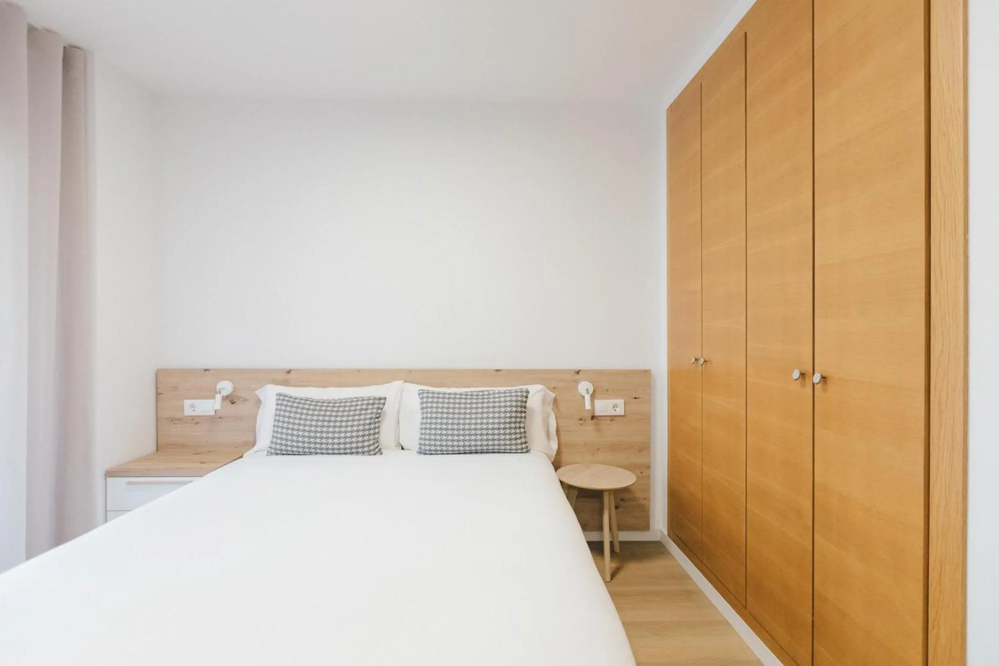 Decorative detail, Bed in Pio XII Apartments Valencia