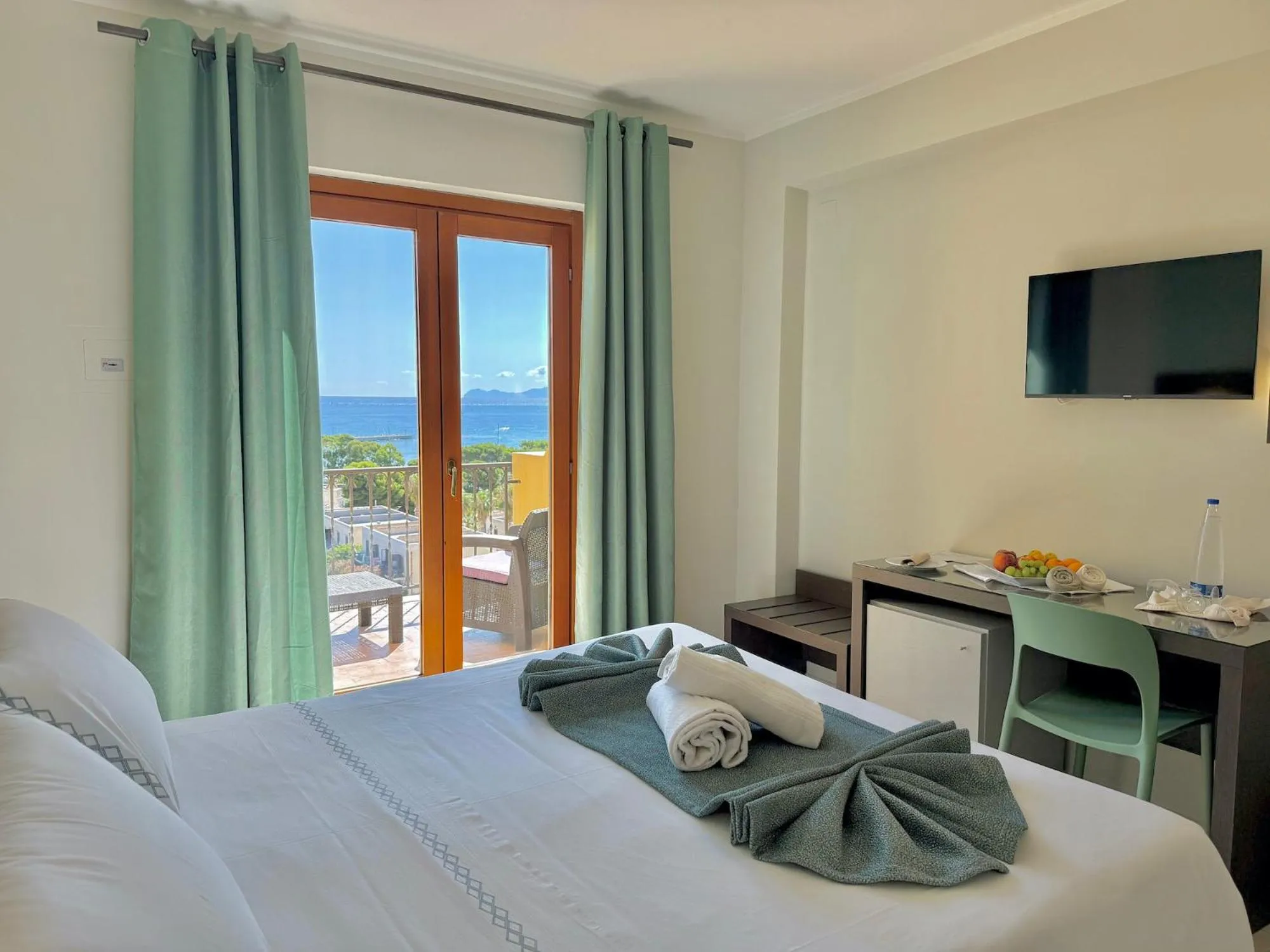 Bedroom, Bed in Hotel Panoramic