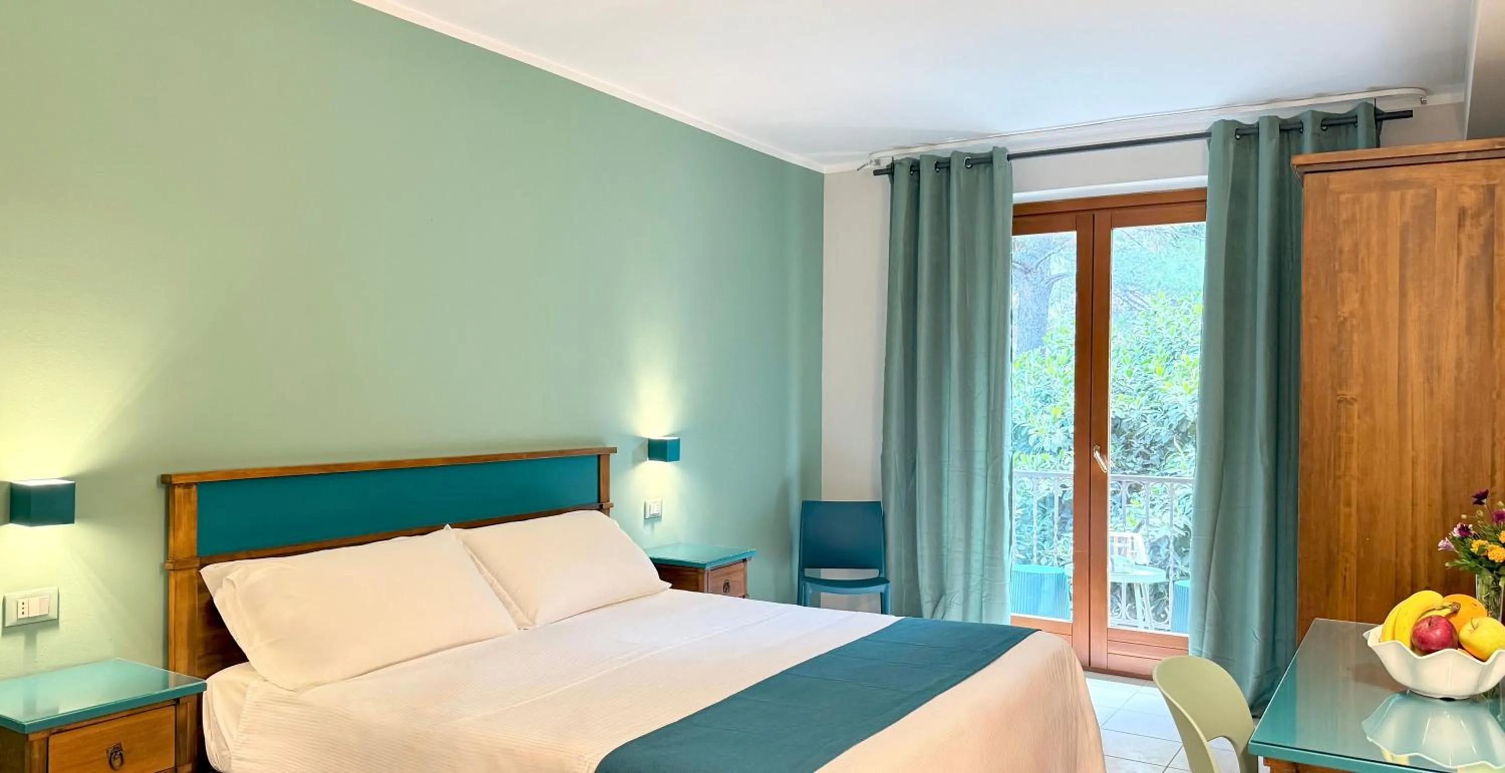 Photo of the whole room, Bed in Hotel Panoramic