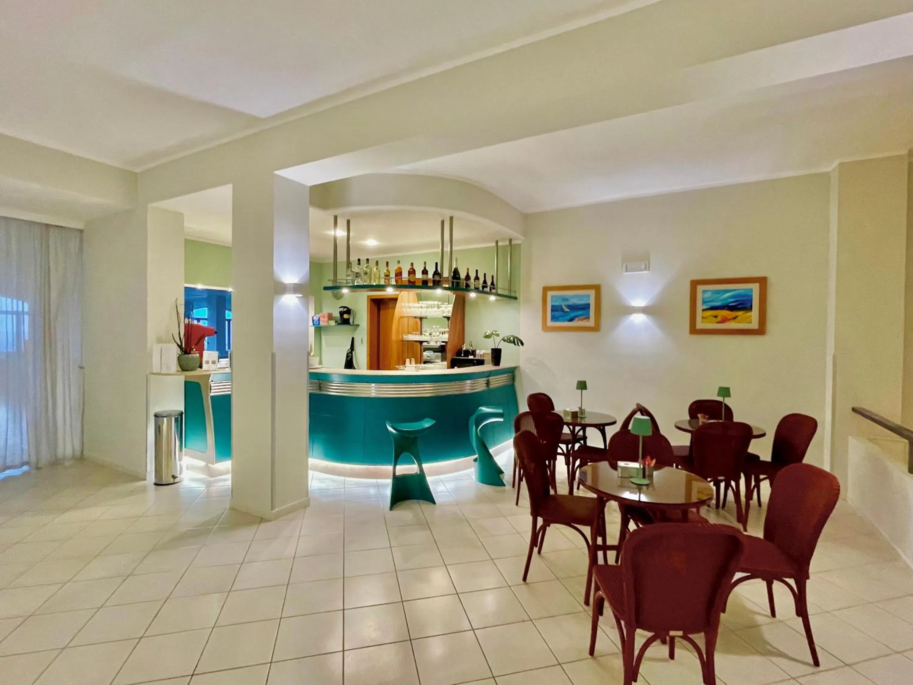Lounge or bar in Hotel Panoramic