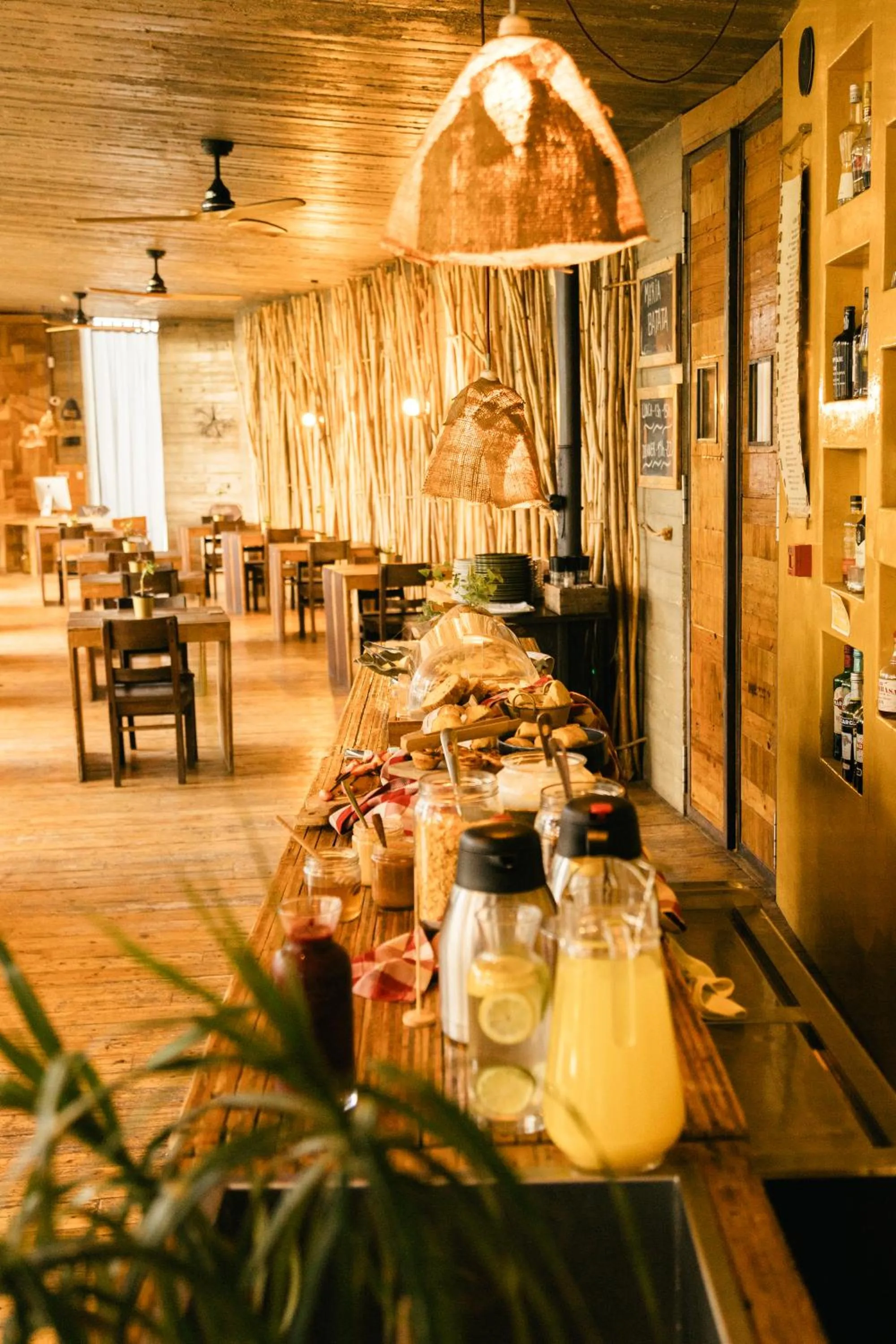 Restaurant/places to eat in Rio do Prado