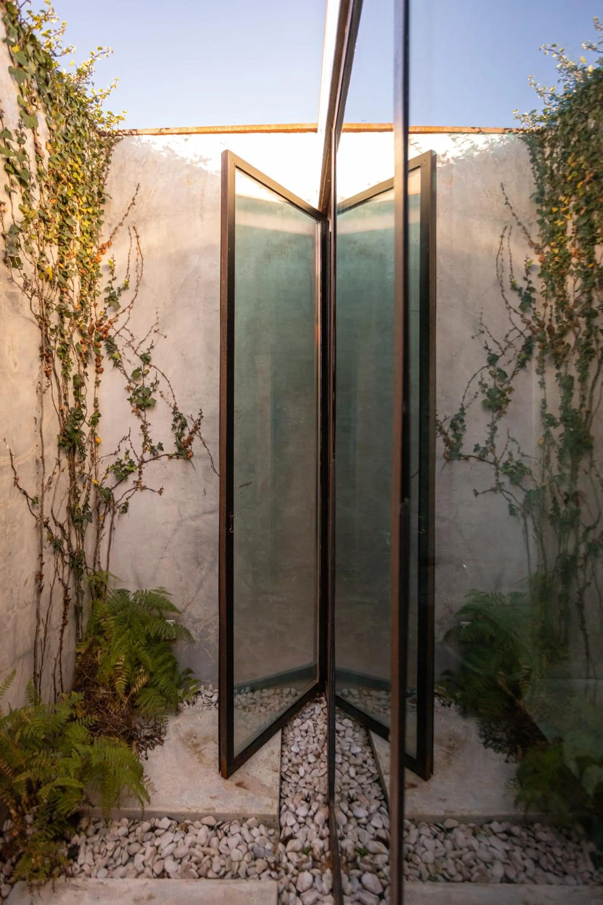 Shower in Rio do Prado