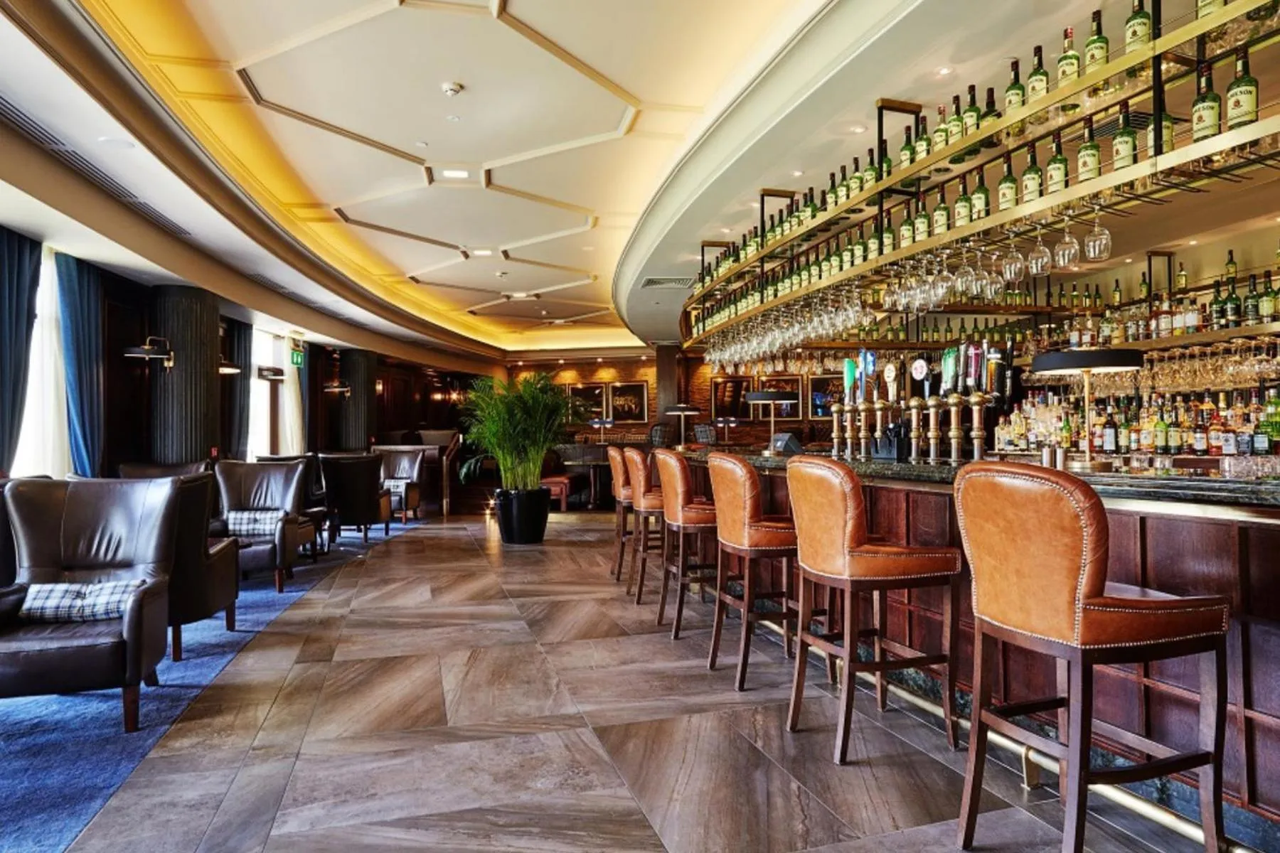 Lounge or bar in Fota Island Hotel and Spa