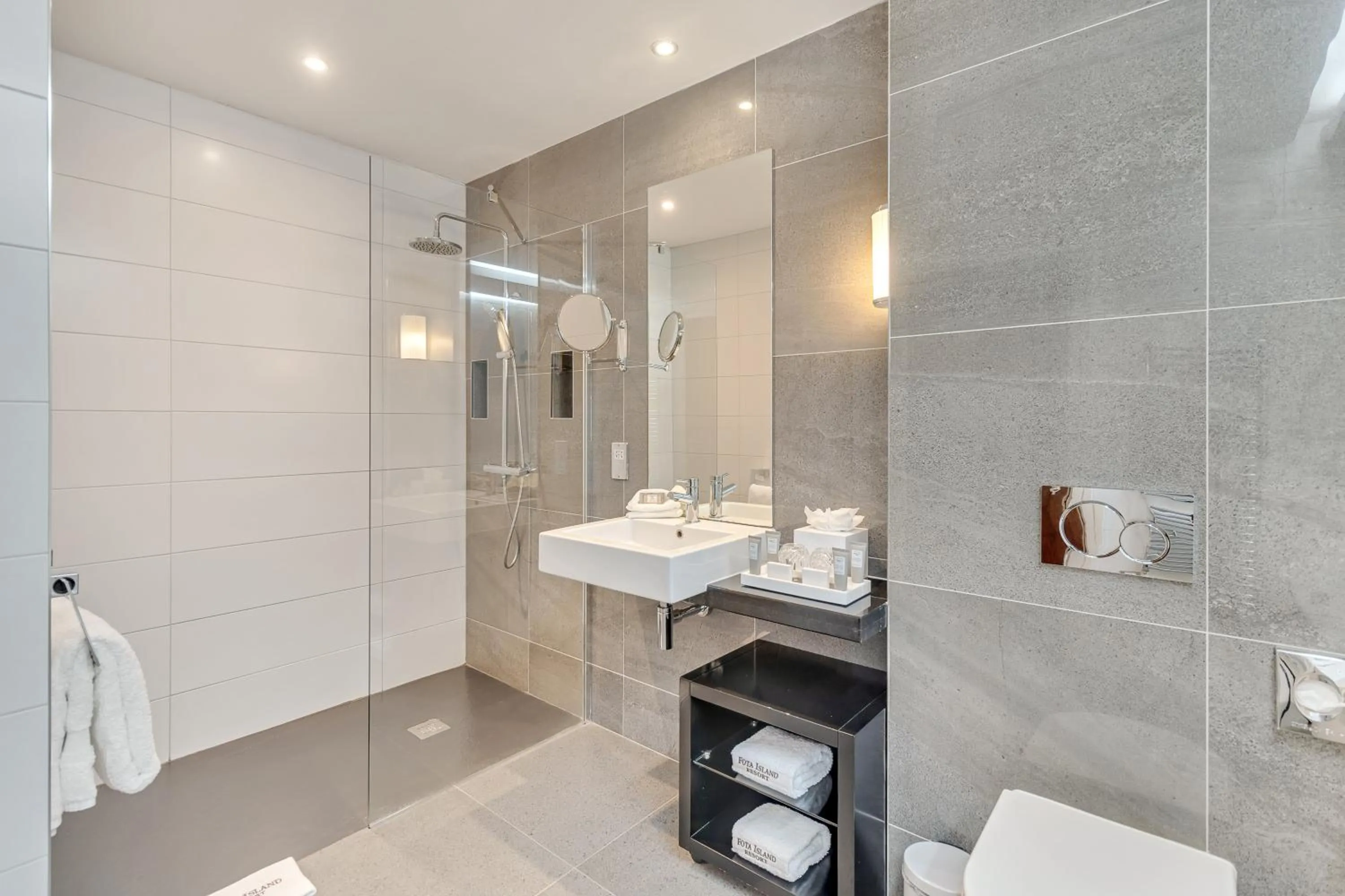 Bathroom in Fota Island Hotel and Spa