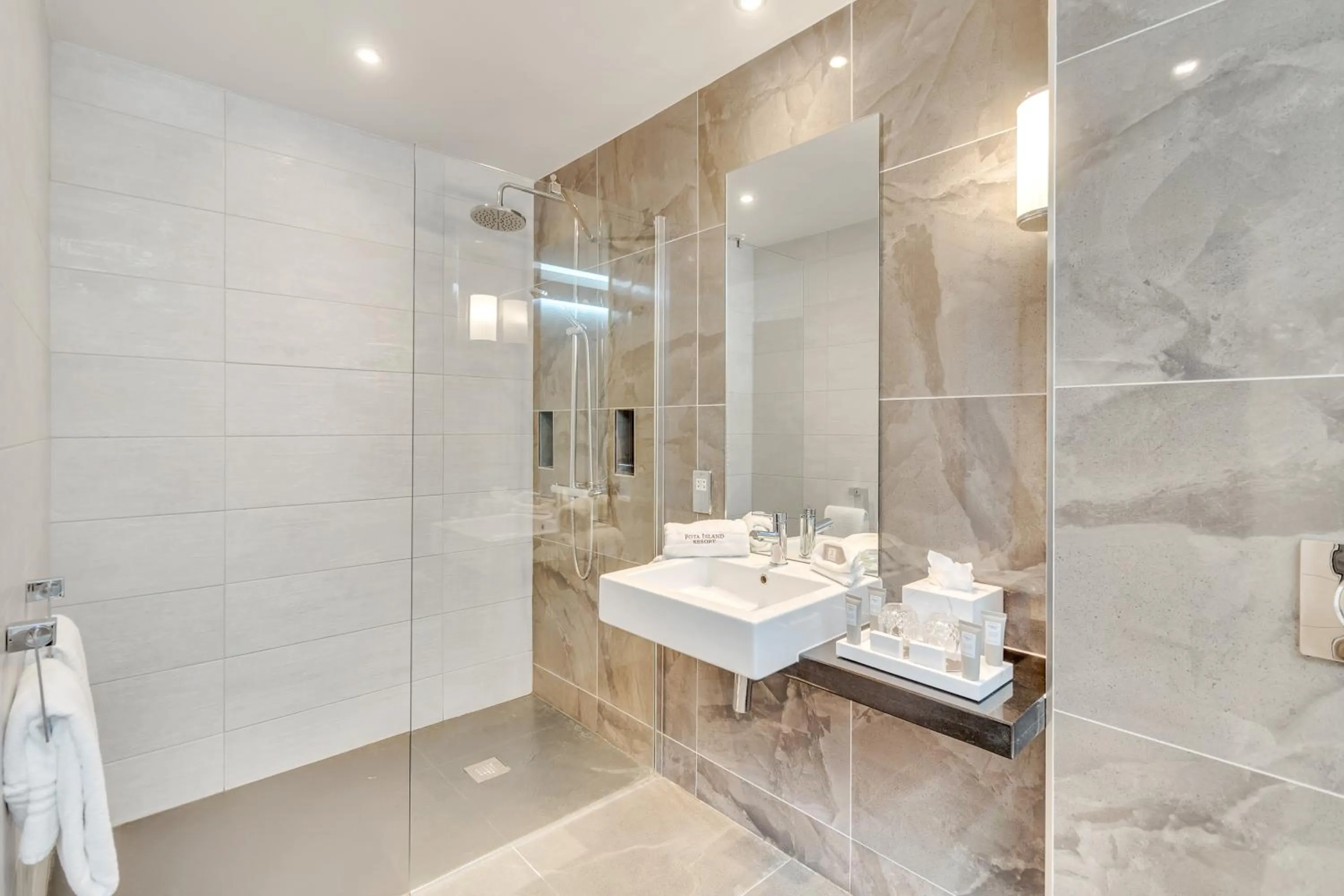 Bed in Fota Island Hotel and Spa