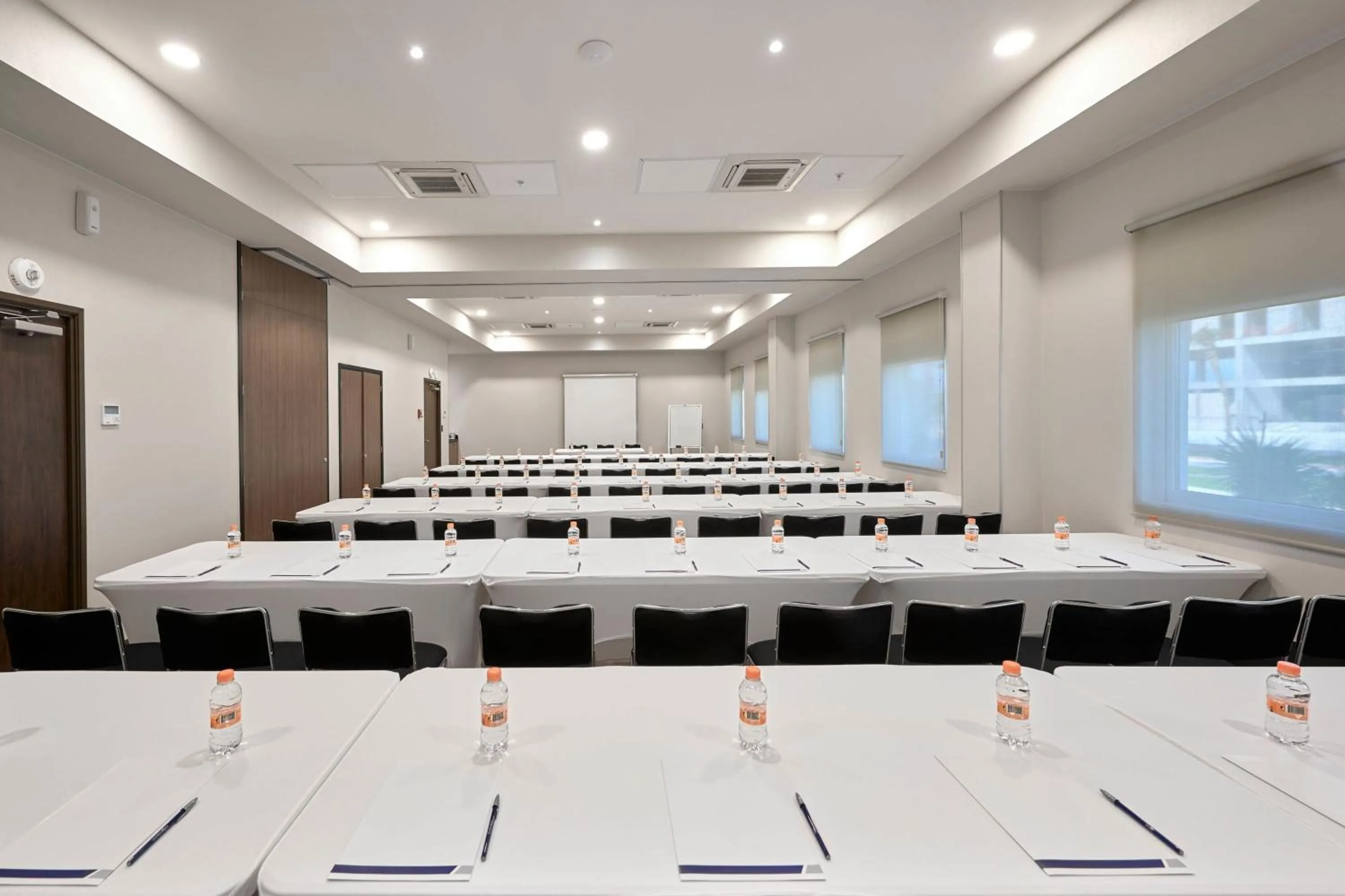 Meeting/conference room in City Express Plus by Marriott Cancun Aeropuerto Riviera