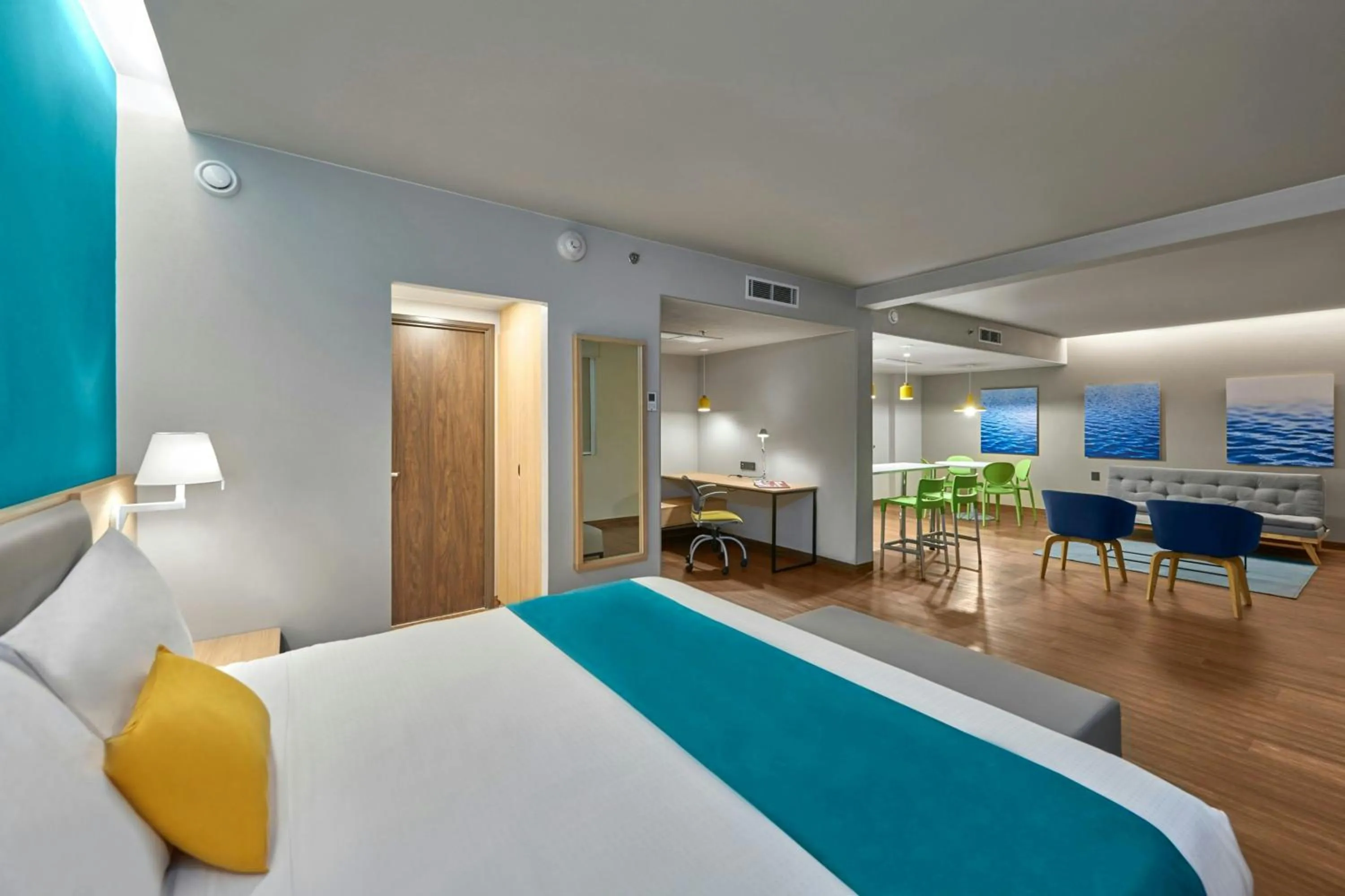 Bedroom, Bed in City Express Plus by Marriott Cancun Aeropuerto Riviera