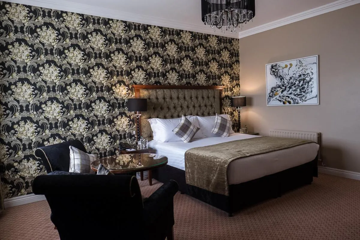 Bedroom, Bed in Clanard Court Hotel