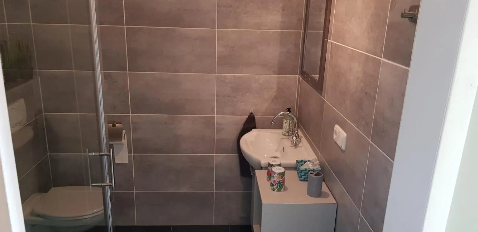 Shower in B&B Het Onderduukertje