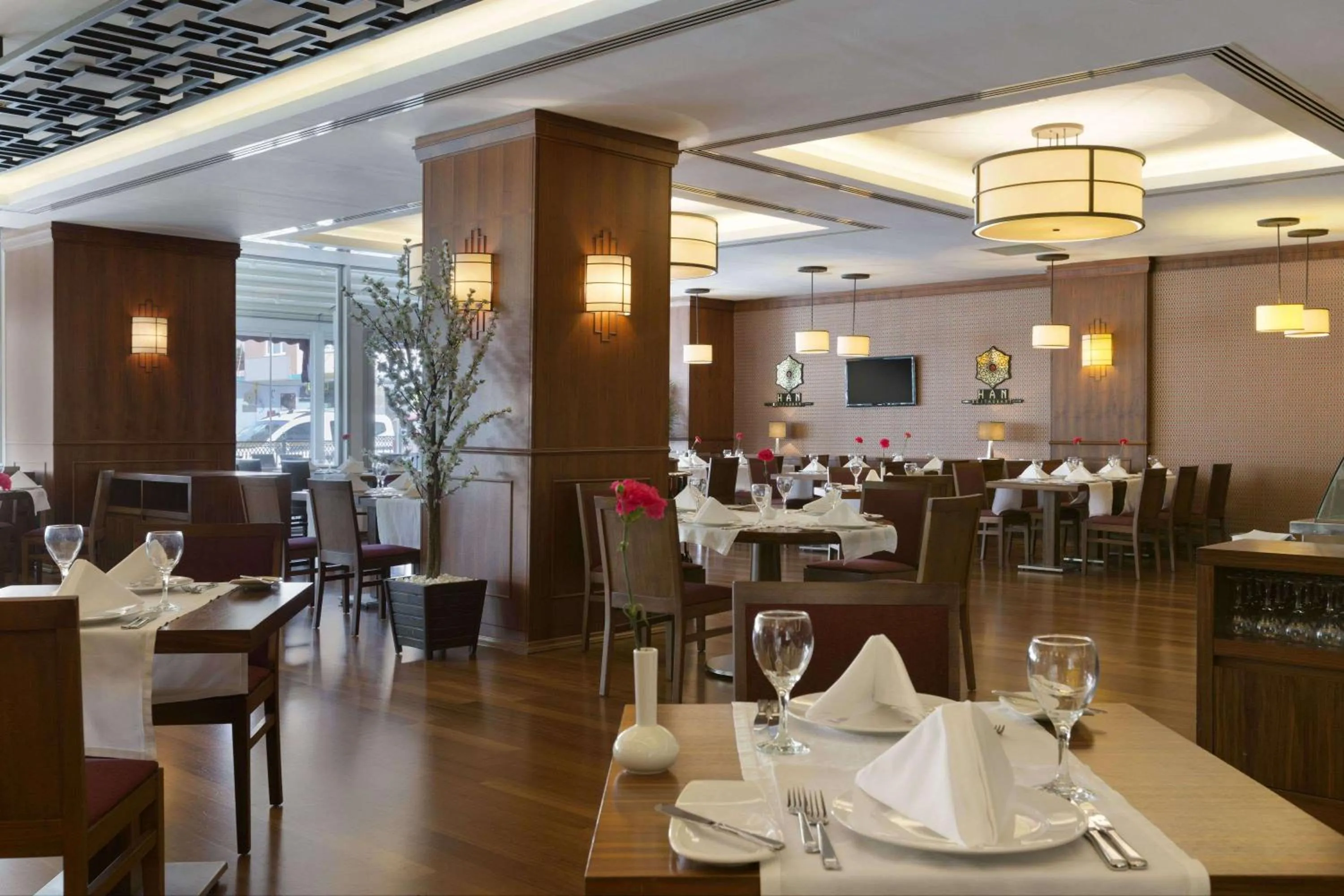 Restaurant/places to eat in Ramada Plaza By Wyndham Izmit