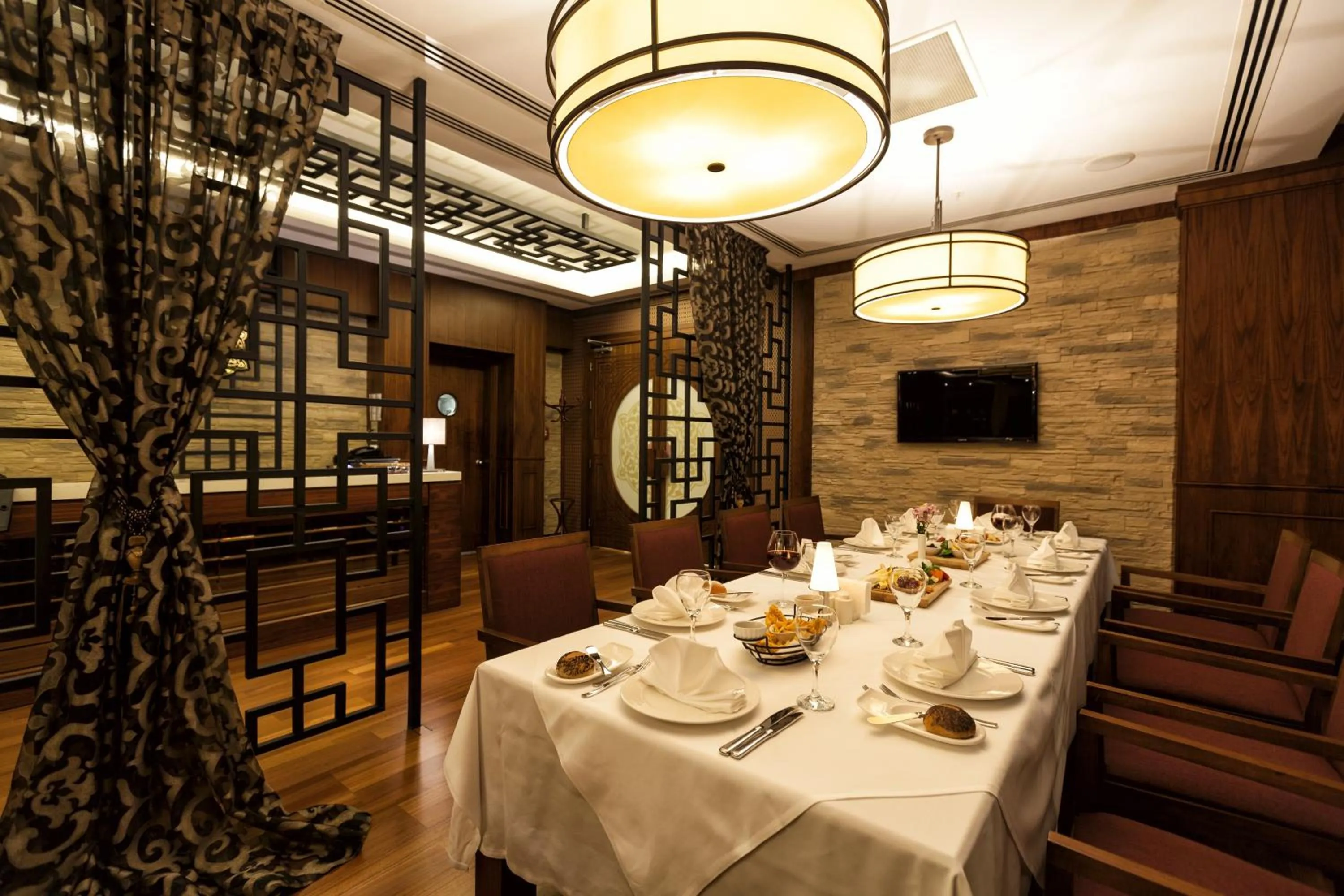 Restaurant/places to eat in Ramada Plaza By Wyndham Izmit