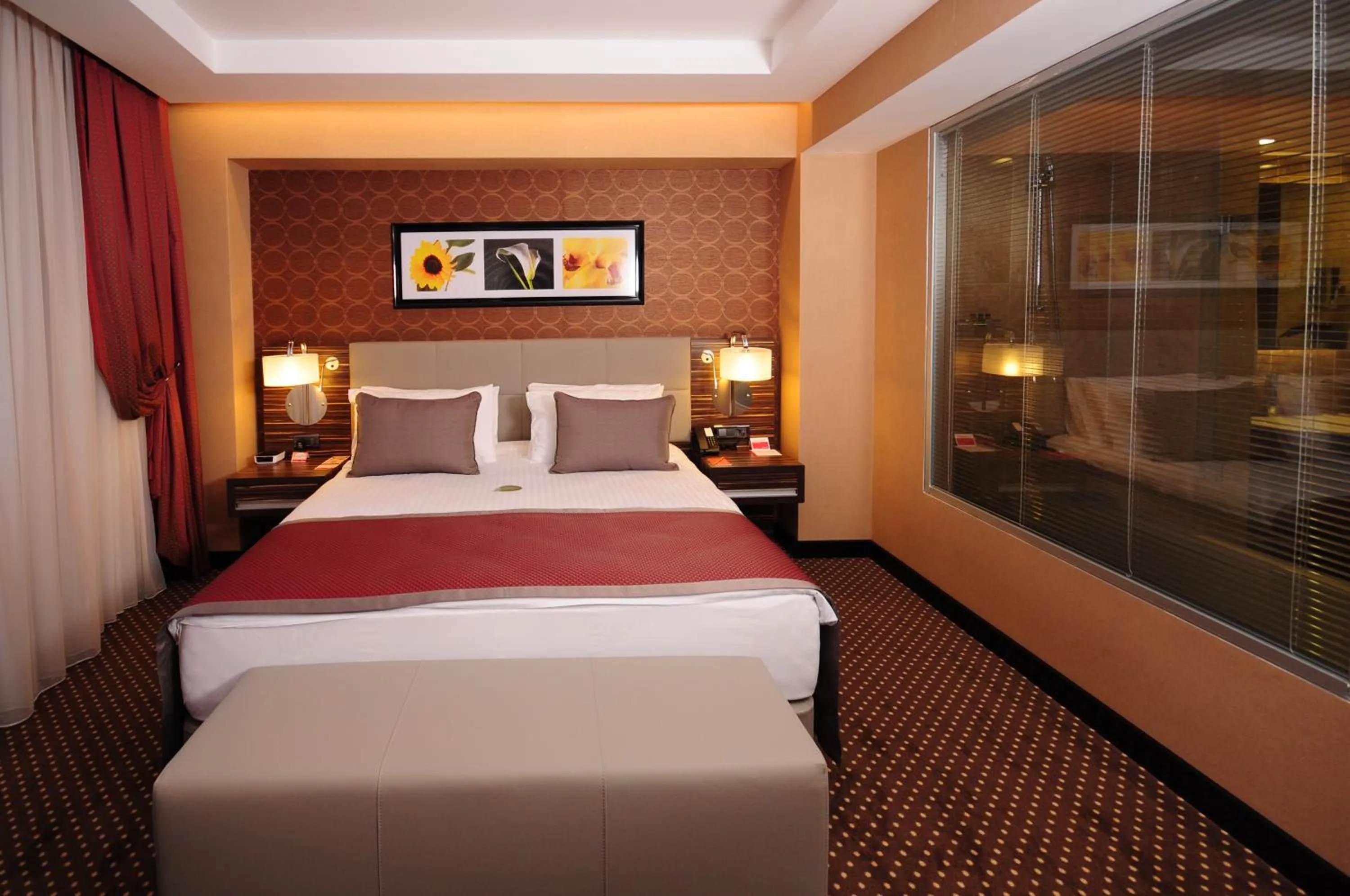 Bed in Ramada Plaza By Wyndham Izmit