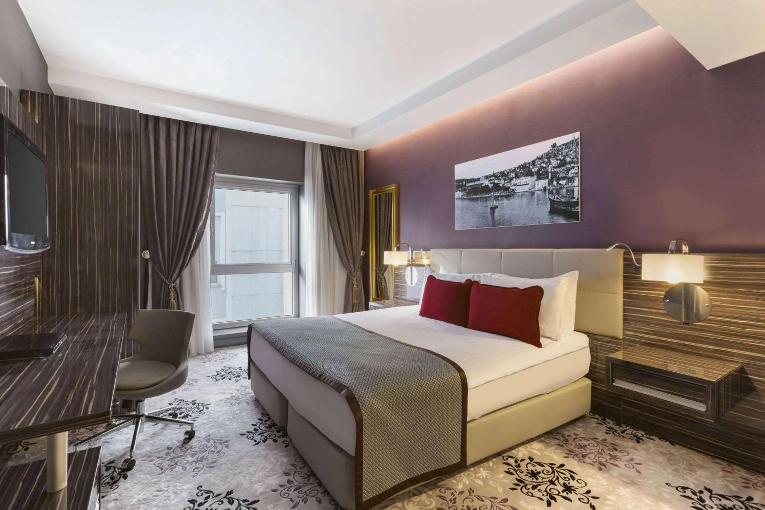 Bed in Ramada Plaza By Wyndham Izmit
