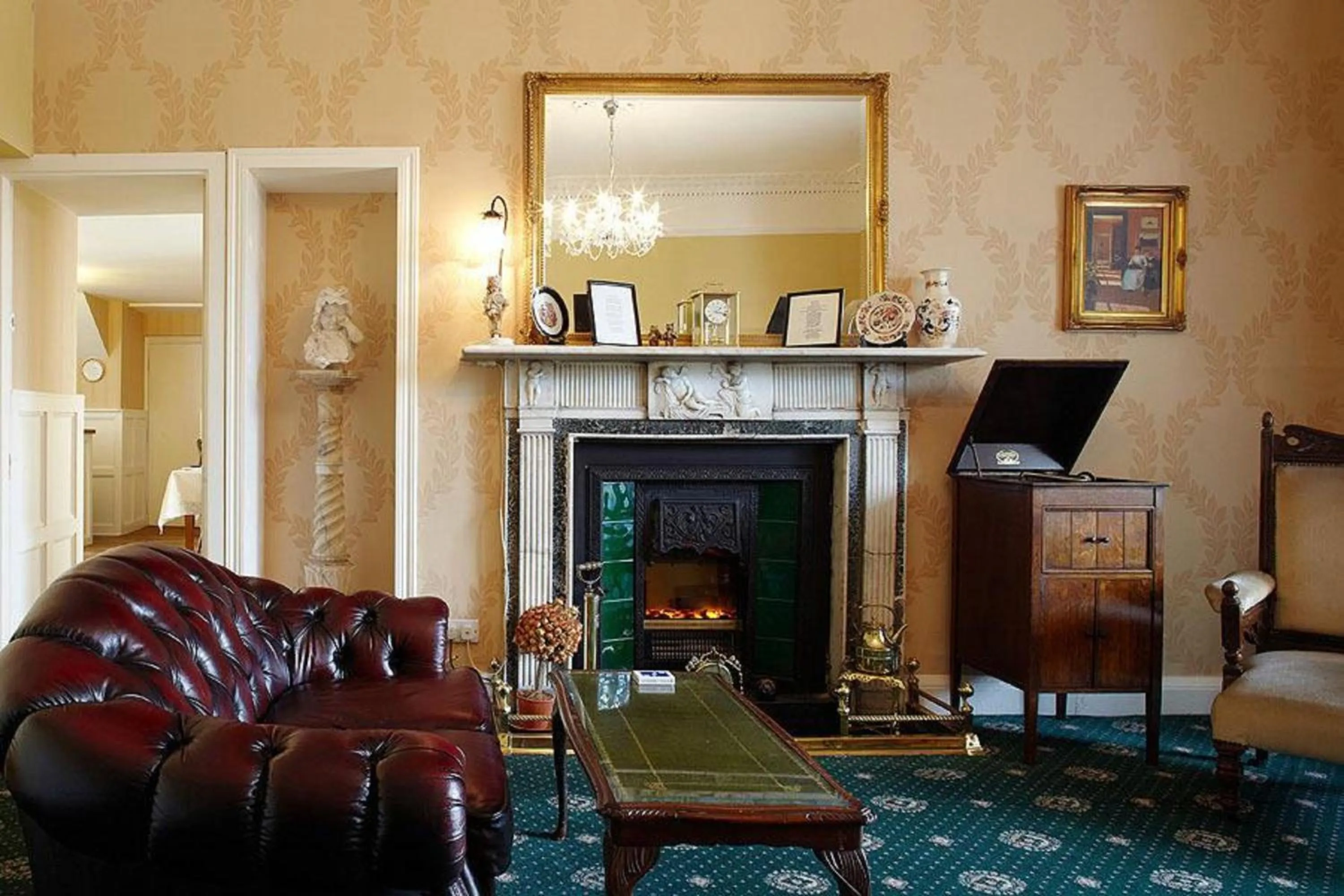 Lounge or bar in Belvedere Lodge