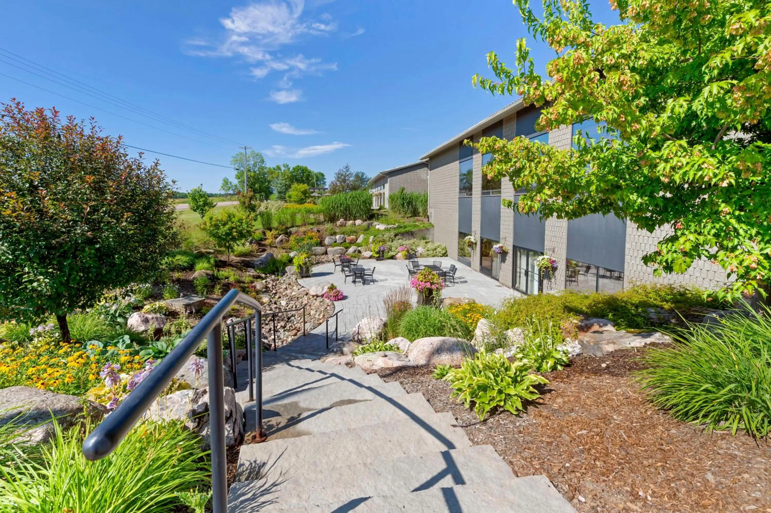 Property building in Best Western Pembroke Inn & Conference Centre