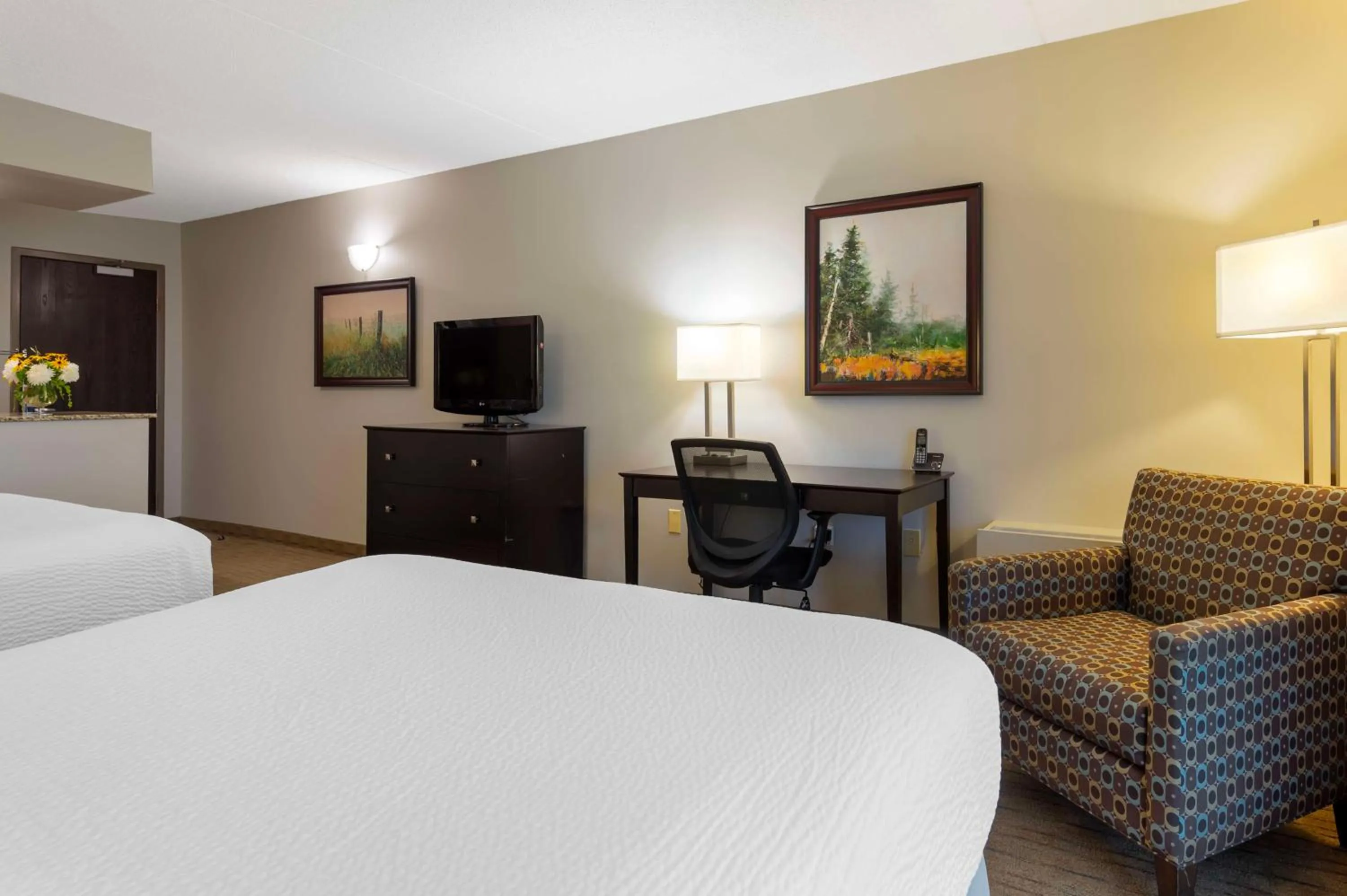 Bedroom, Bed in Best Western Pembroke Inn & Conference Centre