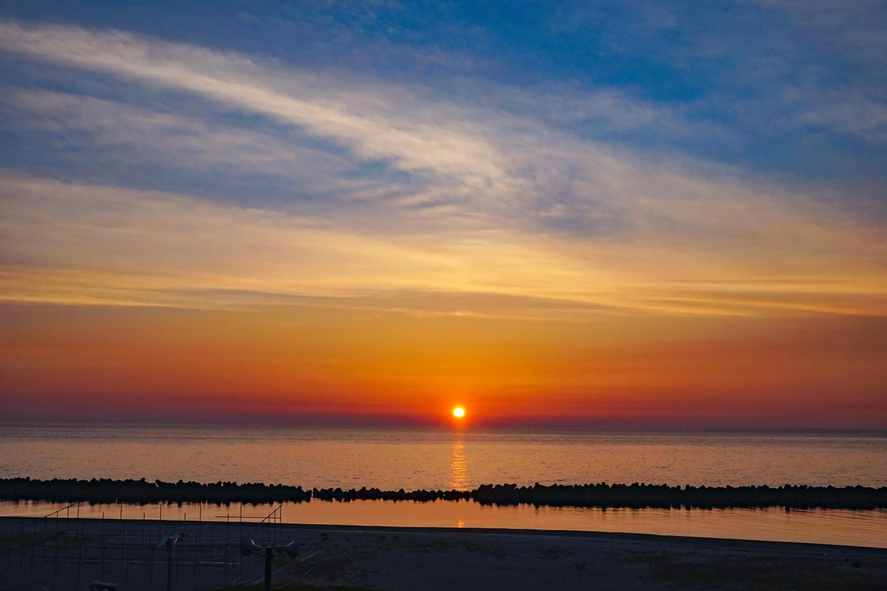 Sunset in Ooedo Onsen Monogatari Premium Shiomiso