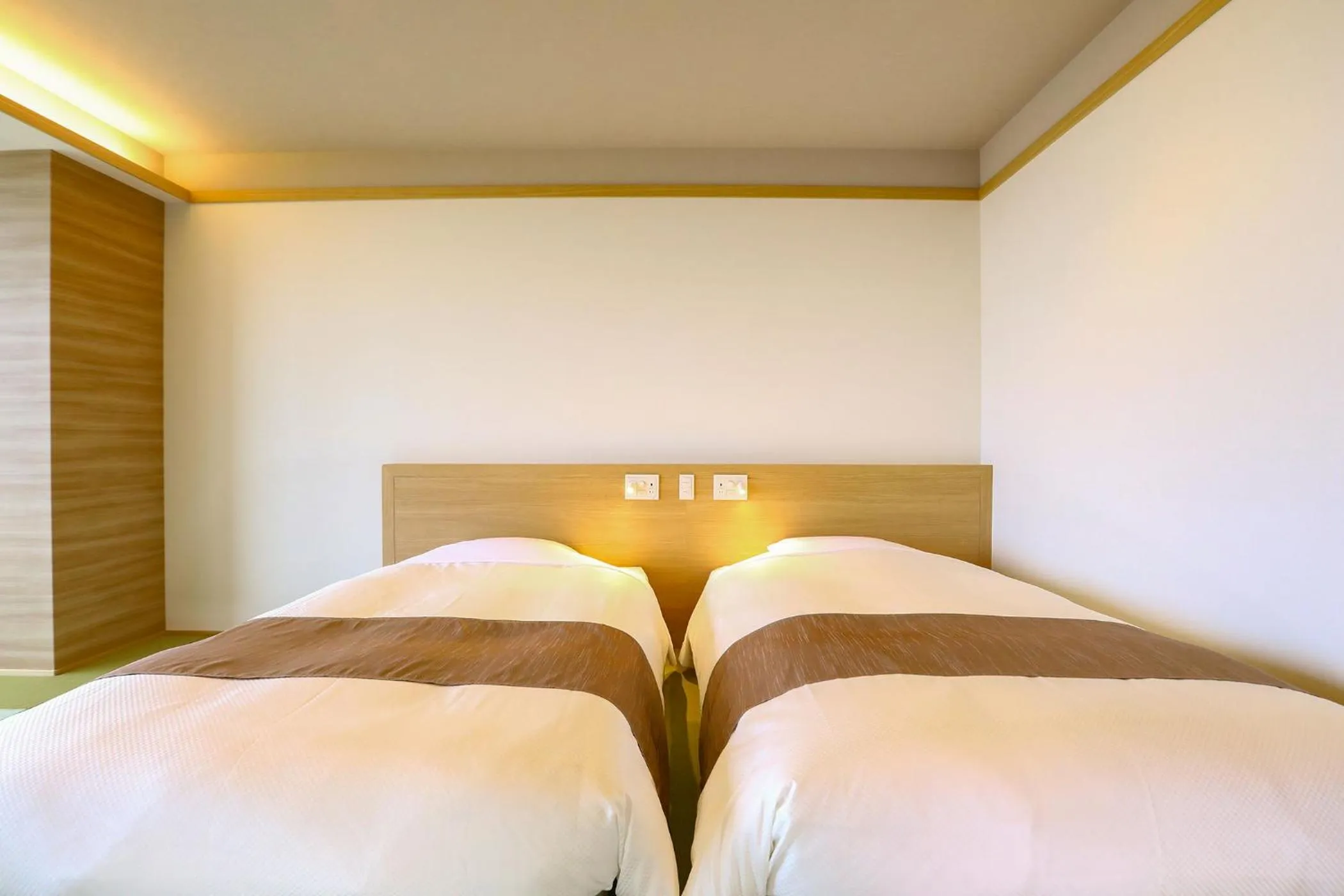 Photo of the whole room, Bed in Ooedo Onsen Monogatari Premium Shiomiso