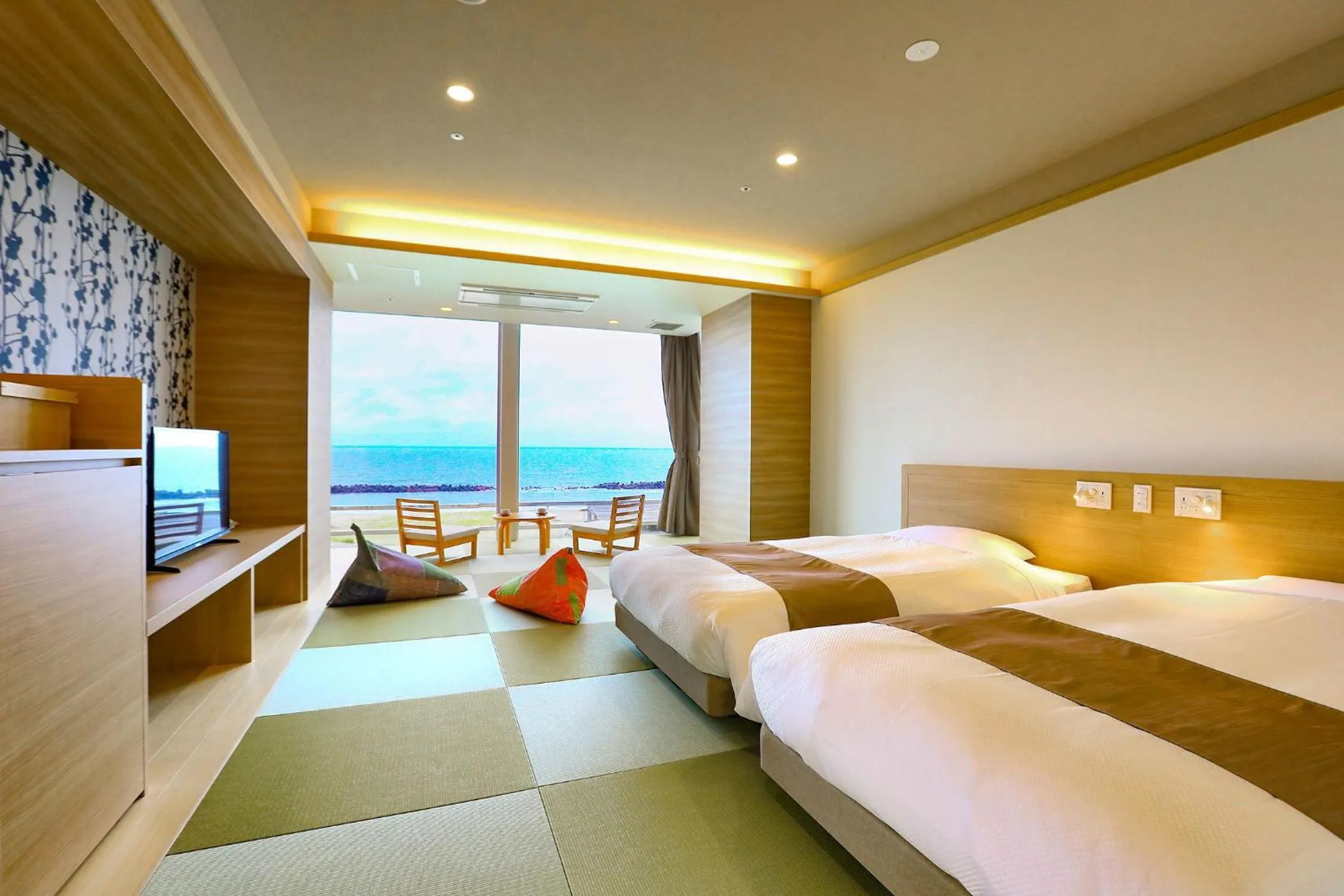 Photo of the whole room, Bed in Ooedo Onsen Monogatari Premium Shiomiso