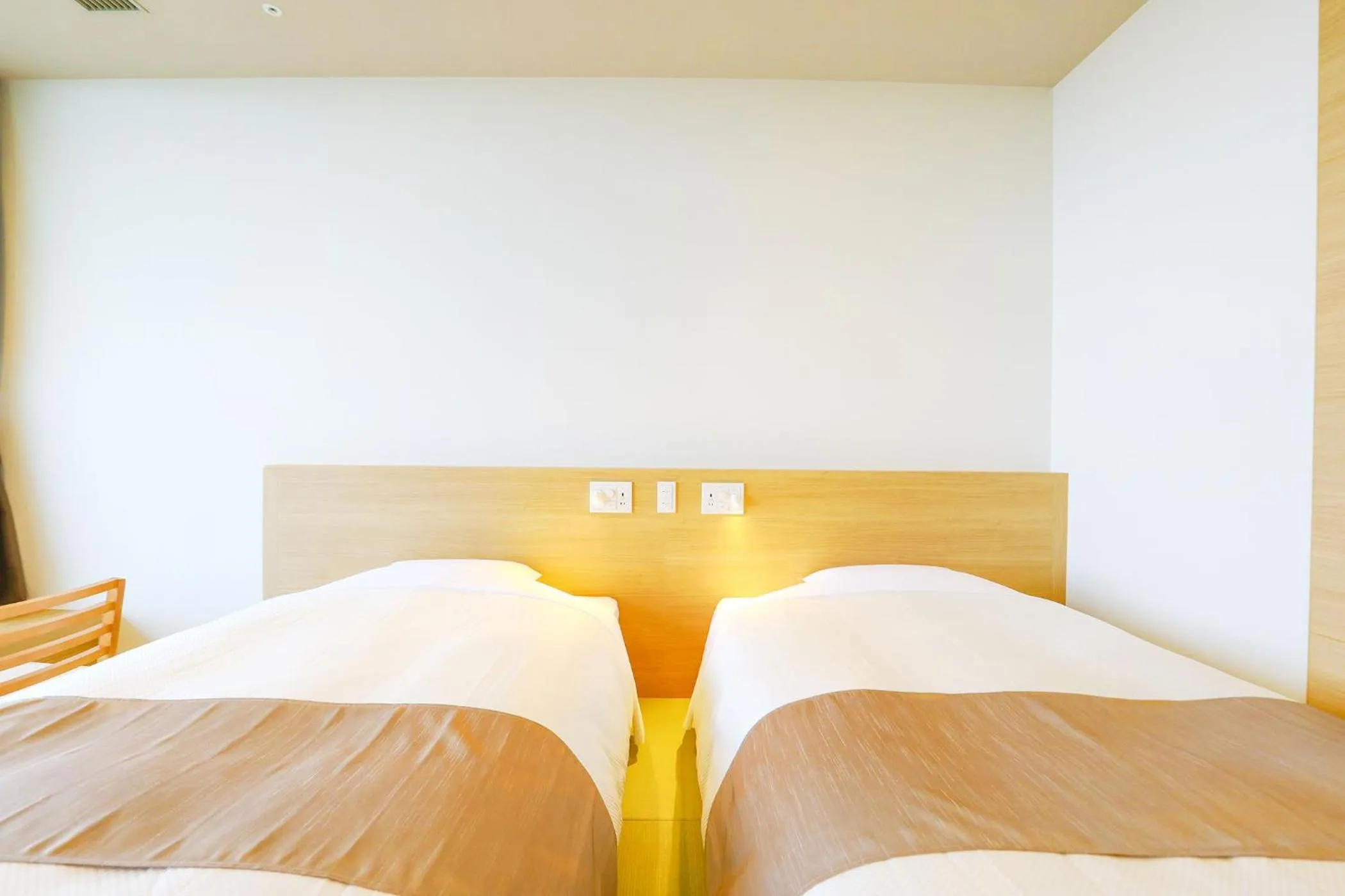 Photo of the whole room, Bed in Ooedo Onsen Monogatari Premium Shiomiso