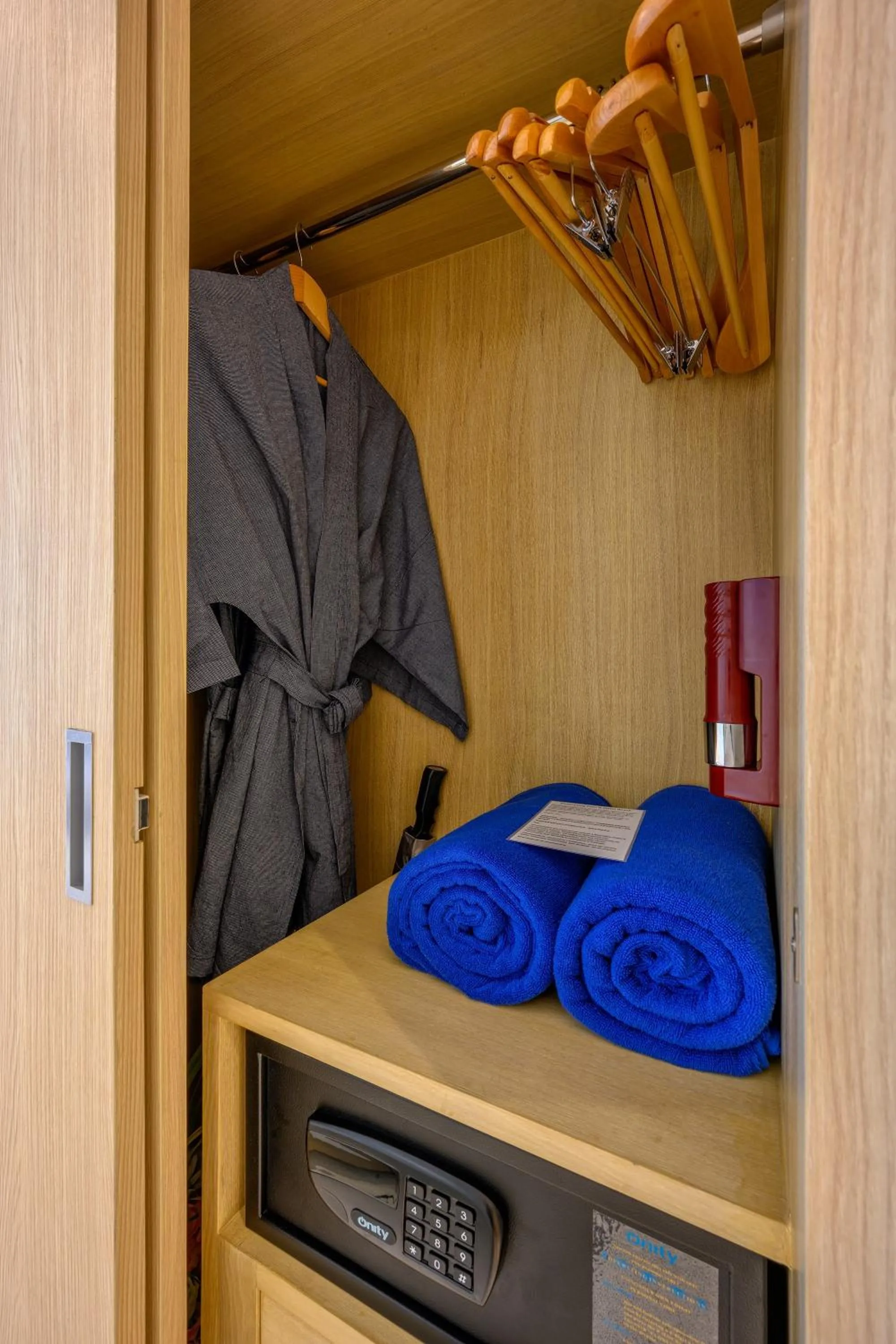 wardrobe in The Beachfront Hotel Phuket