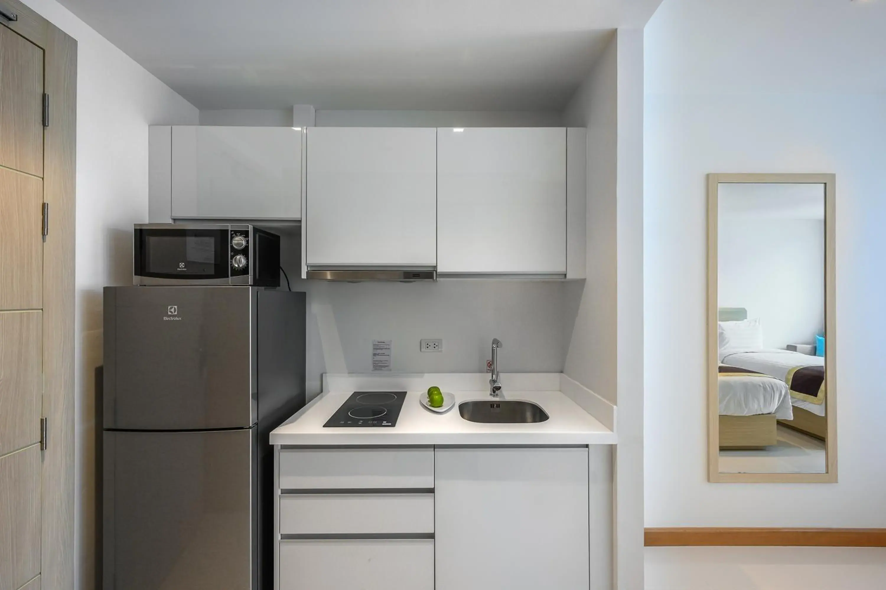 Superior With Pool Access - Twin Bed in The Beachfront Hotel Phuket Superior With Pool Access - Twin Bed in The Beachfront Hotel Phuket