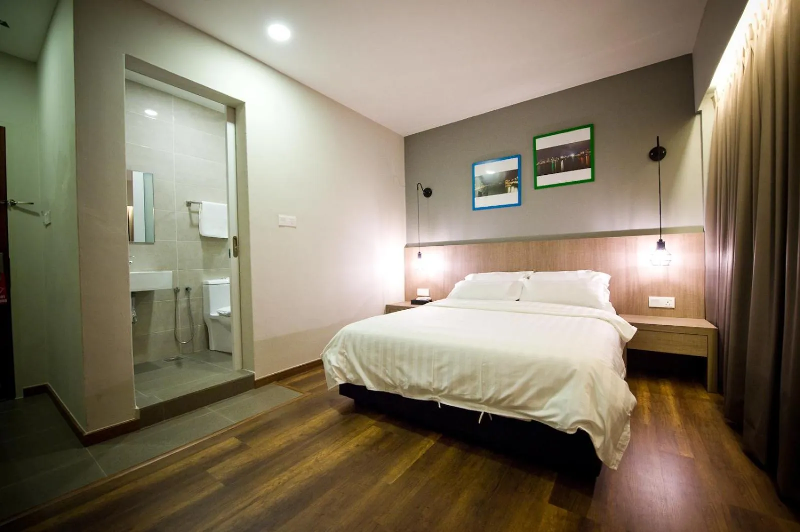 Bed in Riverside Boutique Hotel