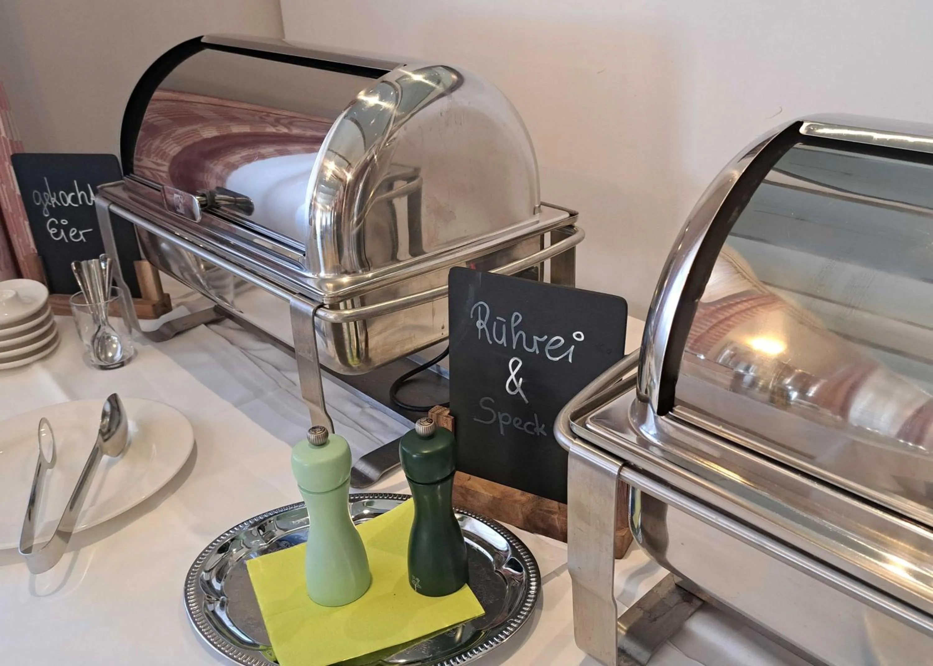 Breakfast in Hotel Fuchspalast